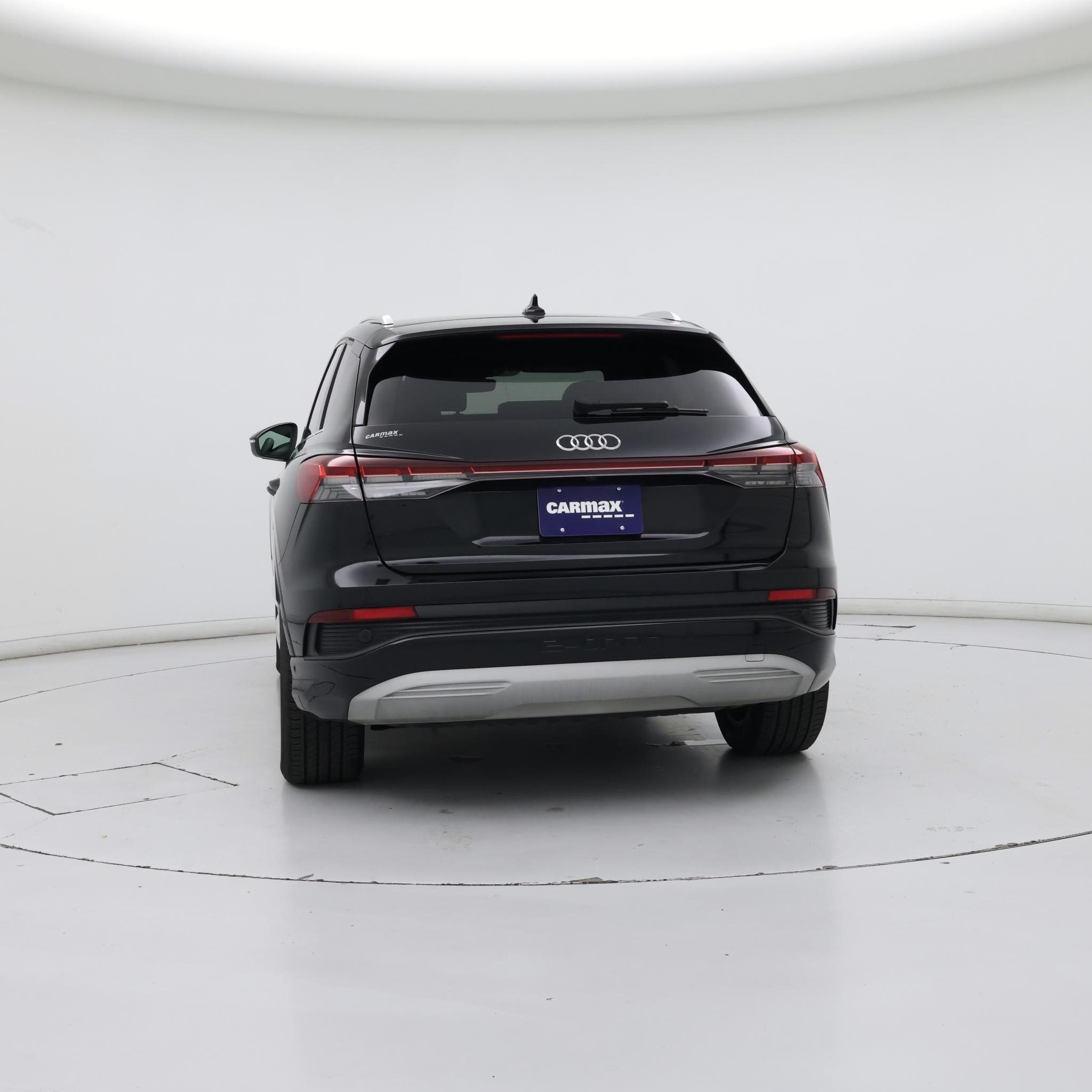 Thumbnail: 2023 Audi Q4 e-tron - 6