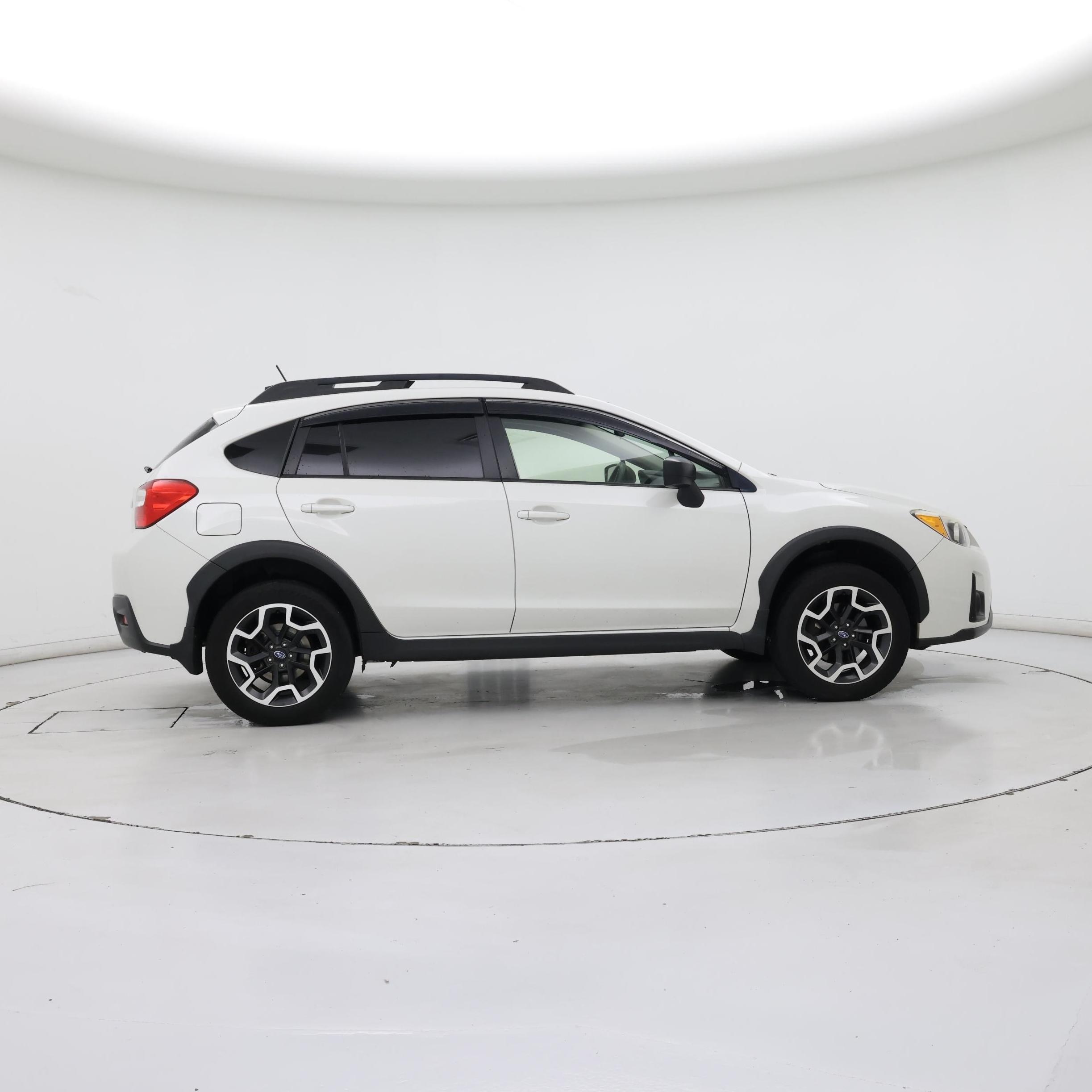 Thumbnail: 2017 Subaru Crosstrek - 7