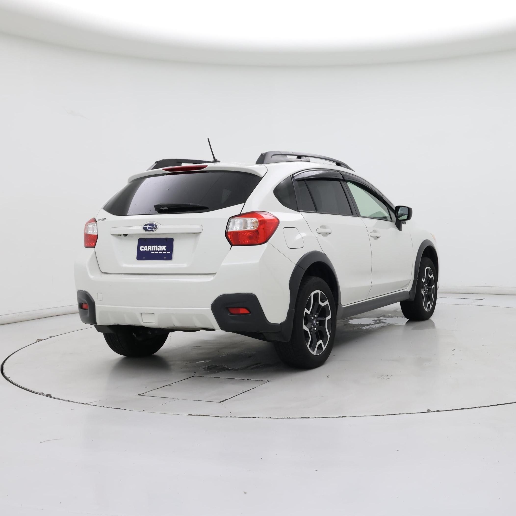Thumbnail: 2017 Subaru Crosstrek - 8
