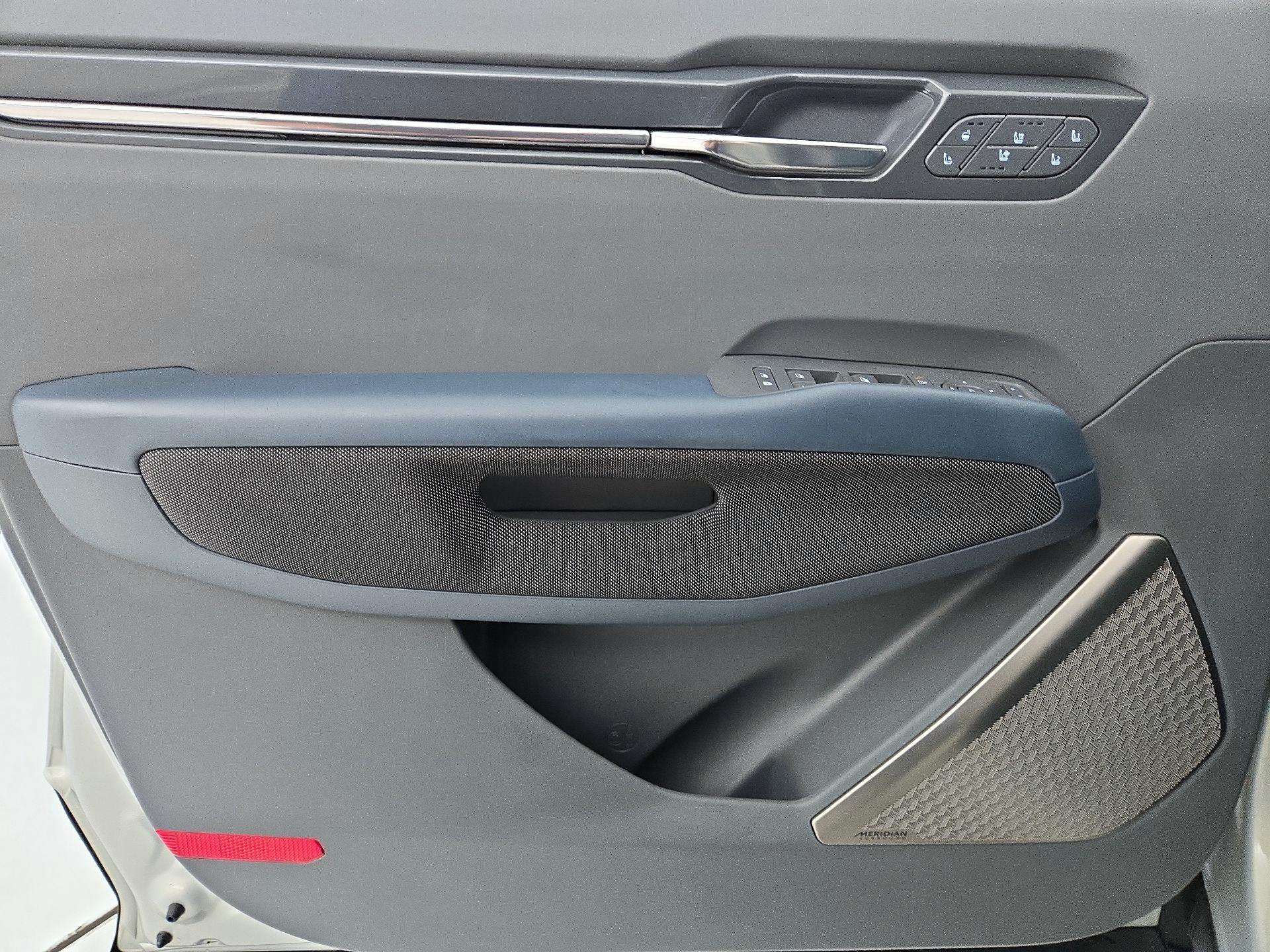 Thumbnail: 2024 Kia EV9 - 12