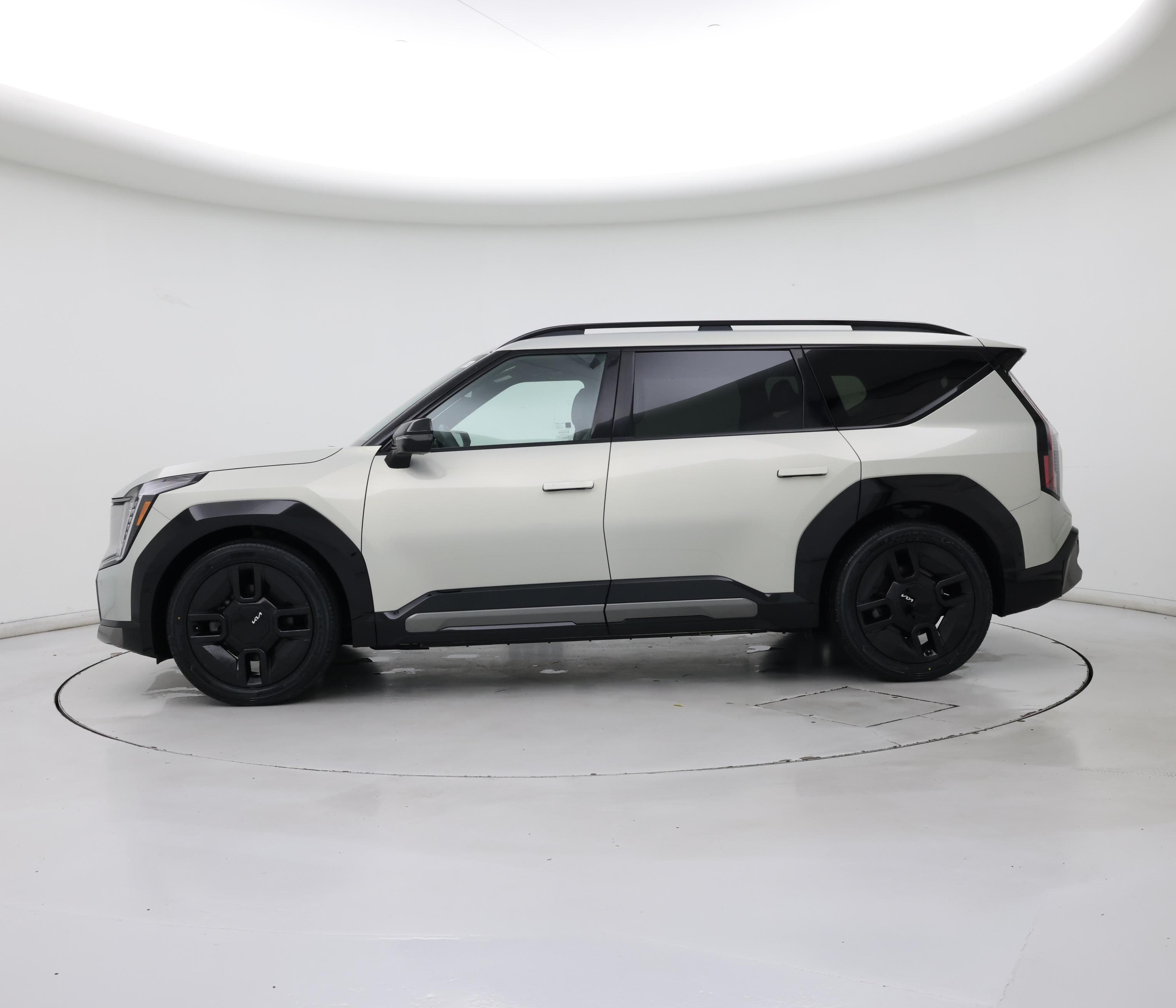 Thumbnail: 2024 Kia EV9 - 3