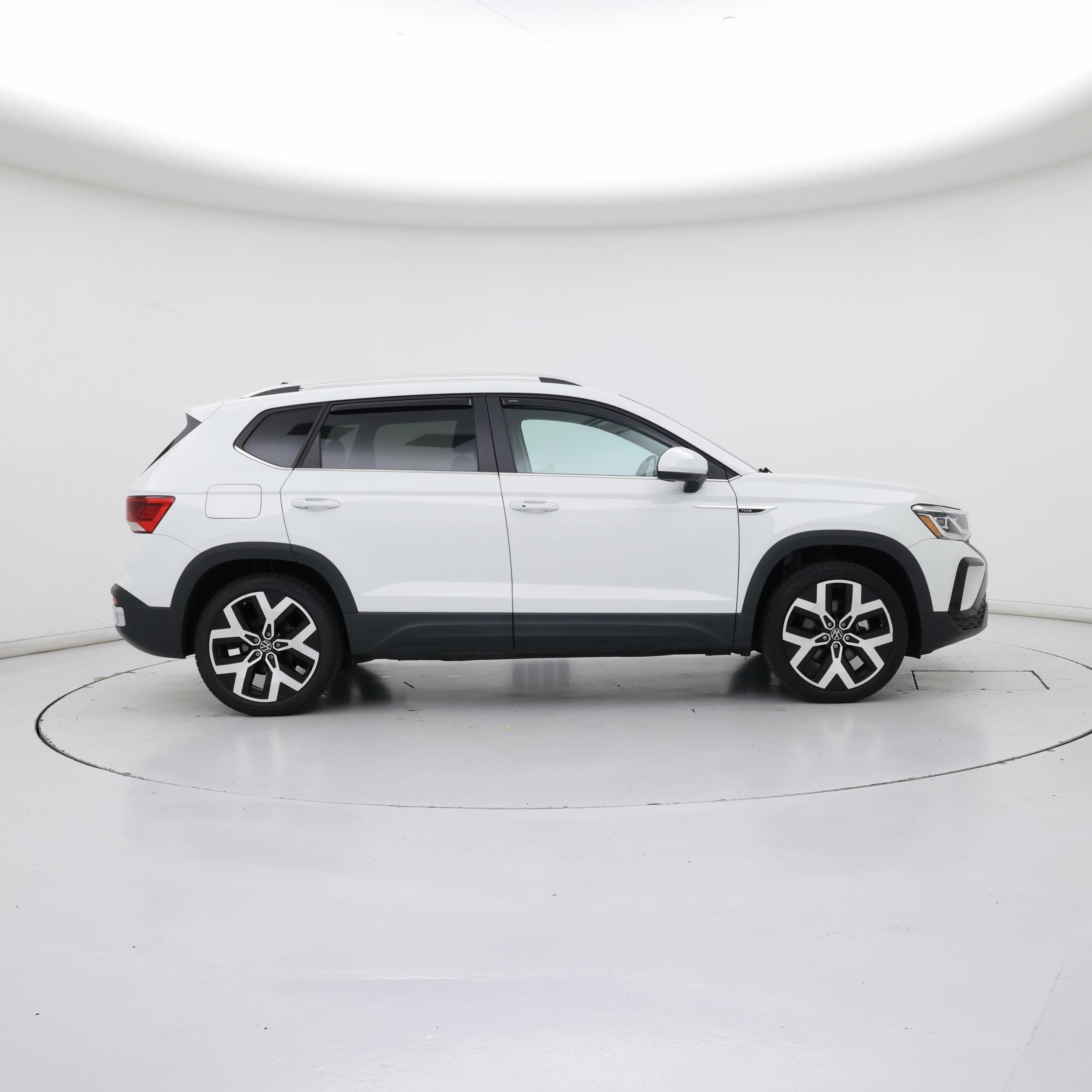 Thumbnail: 2022 Volkswagen Taos - 7