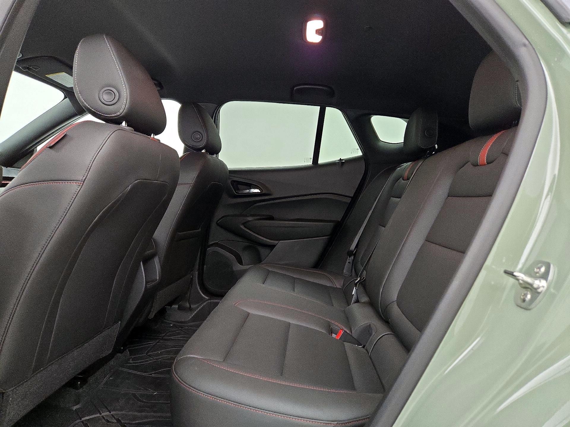 Thumbnail: 2024 Chevrolet Trax - 18