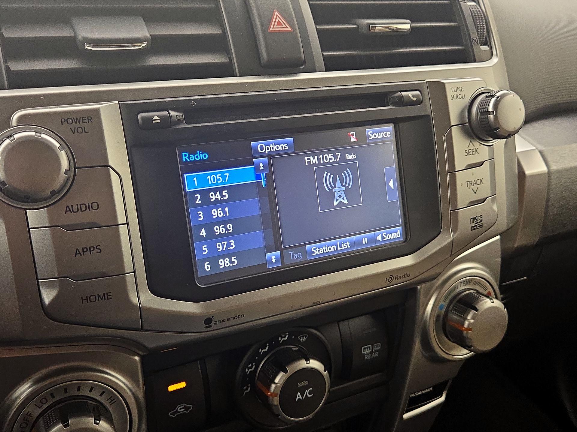 Thumbnail: 2015 Toyota 4Runner - 15