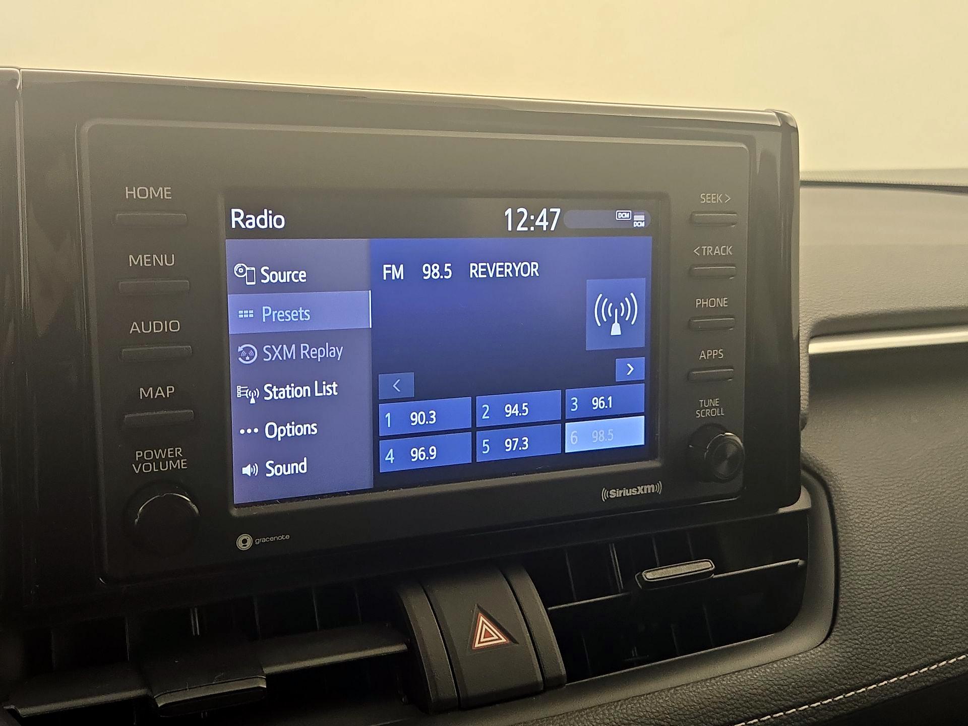 Thumbnail: 2021 Toyota RAV4 - 15