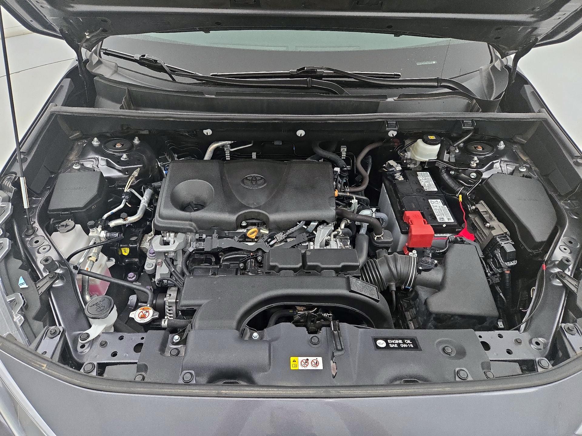 Thumbnail: 2021 Toyota RAV4 - 20