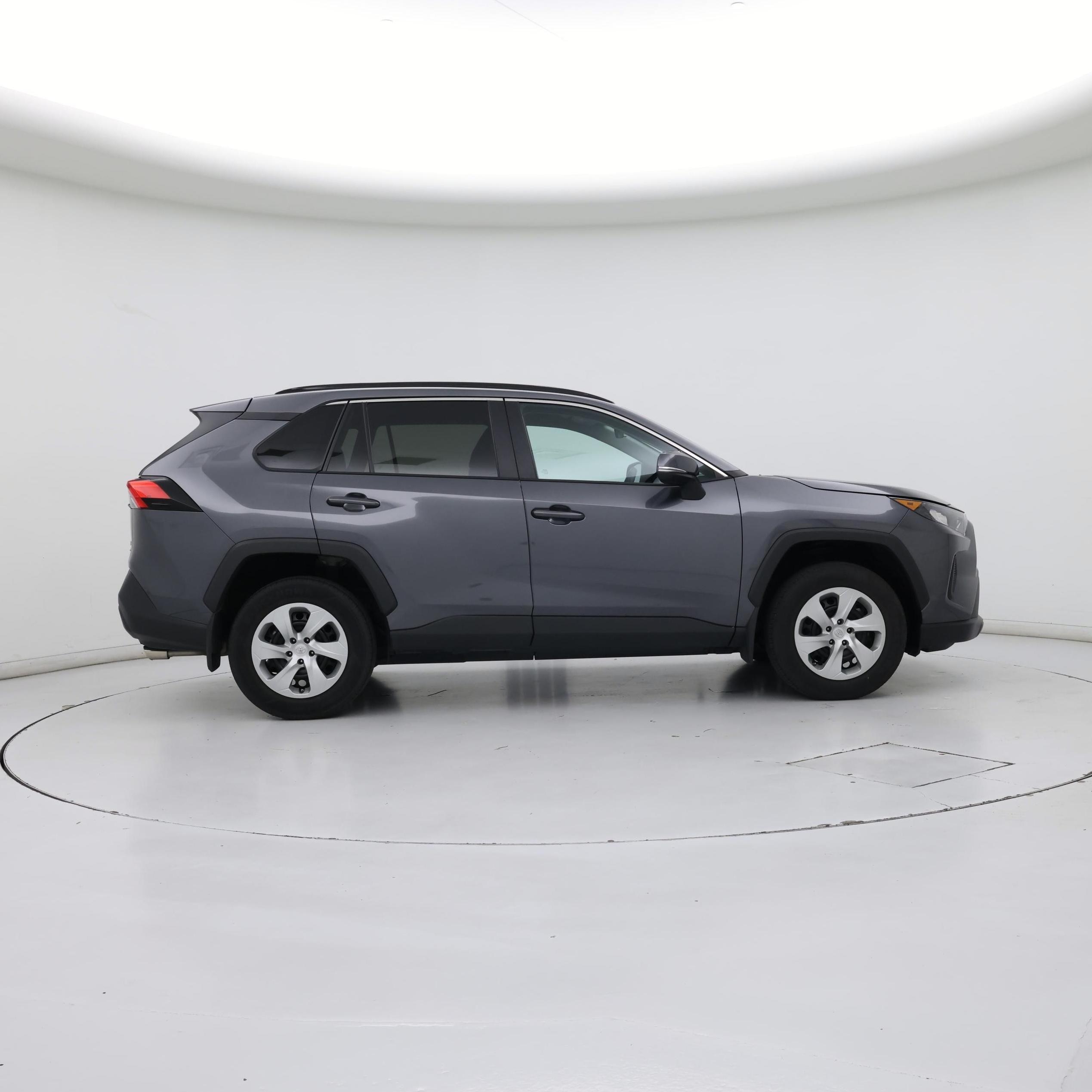 Thumbnail: 2021 Toyota RAV4 - 7