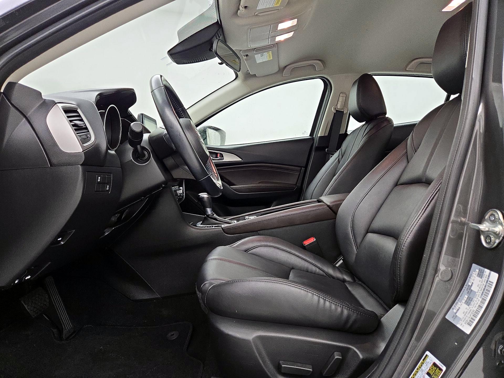Thumbnail: 2018 Mazda Mazda3 - 11