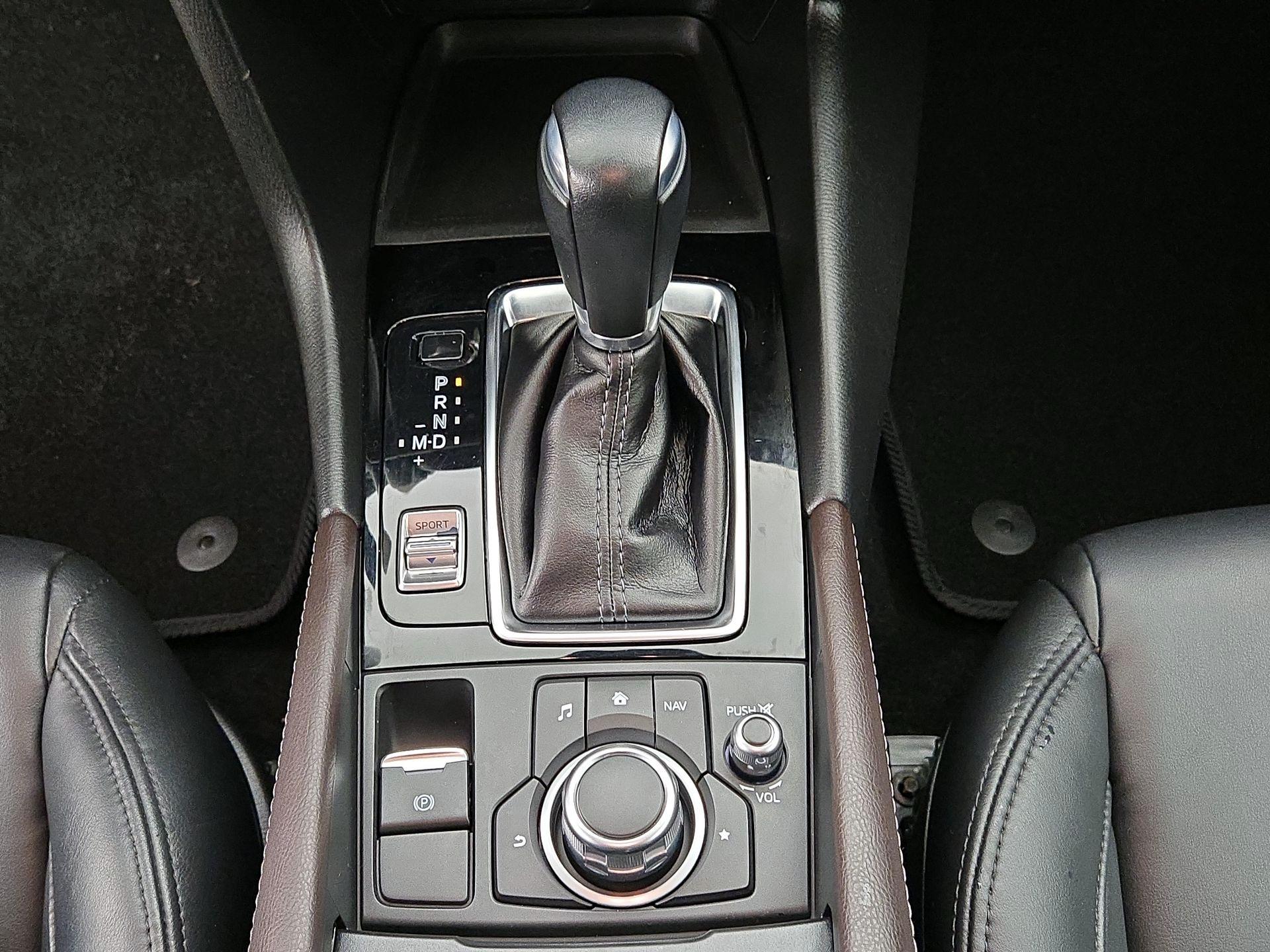 Thumbnail: 2018 Mazda Mazda3 - 16