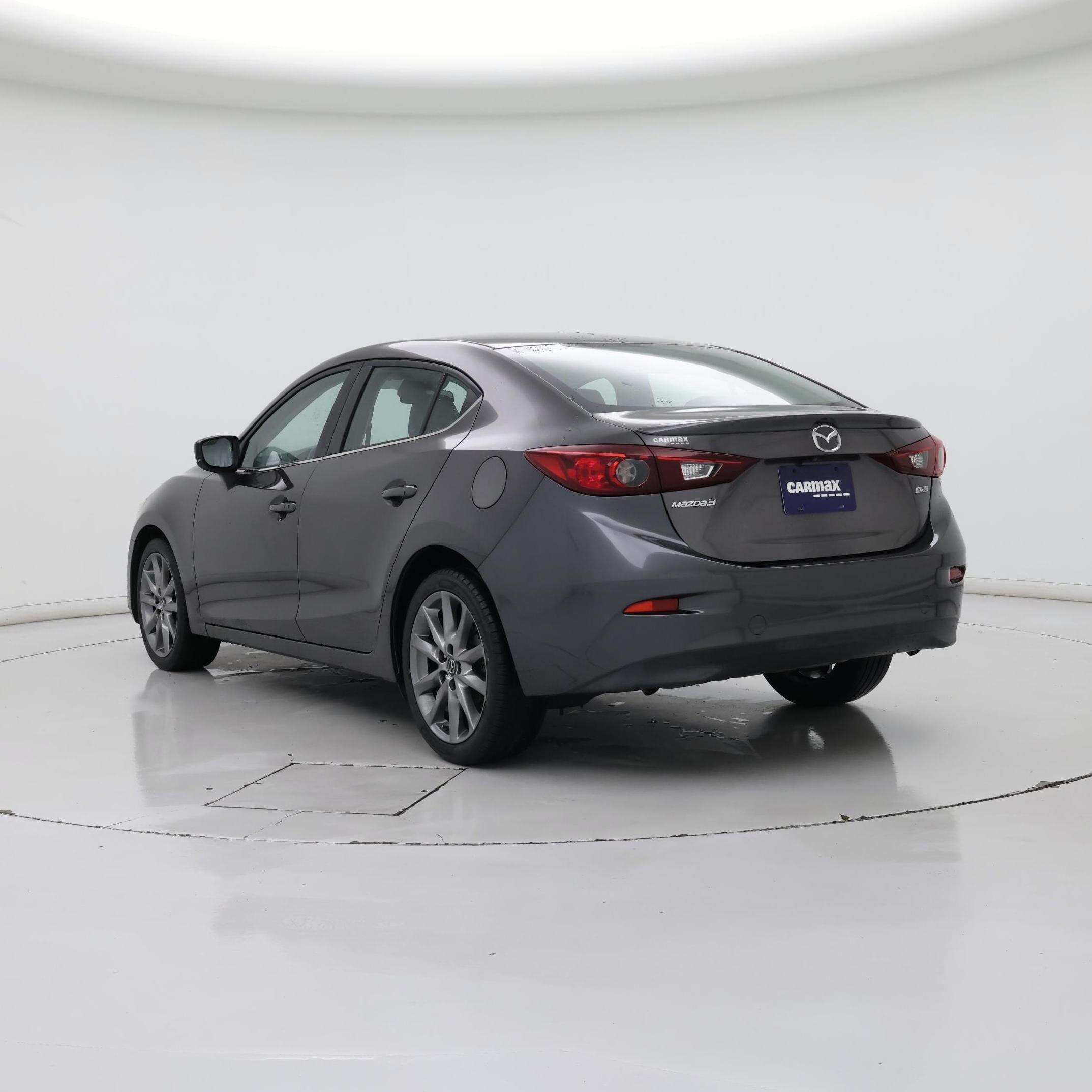 Thumbnail: 2018 Mazda Mazda3 - 2
