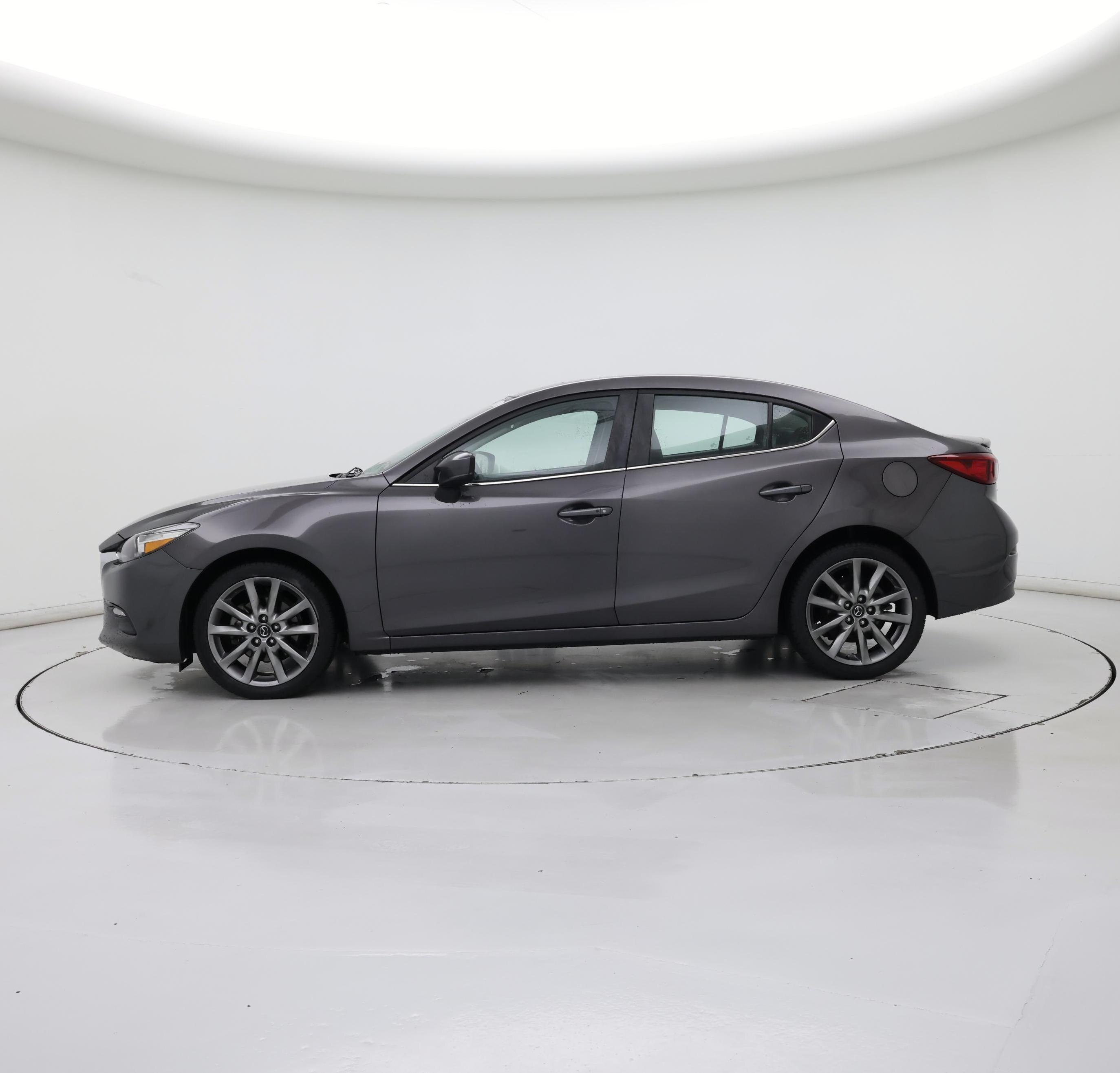 Thumbnail: 2018 Mazda Mazda3 - 3