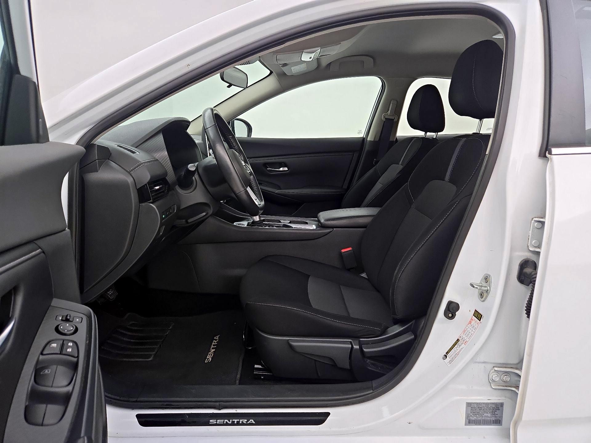Thumbnail: 2022 Nissan Sentra - 11
