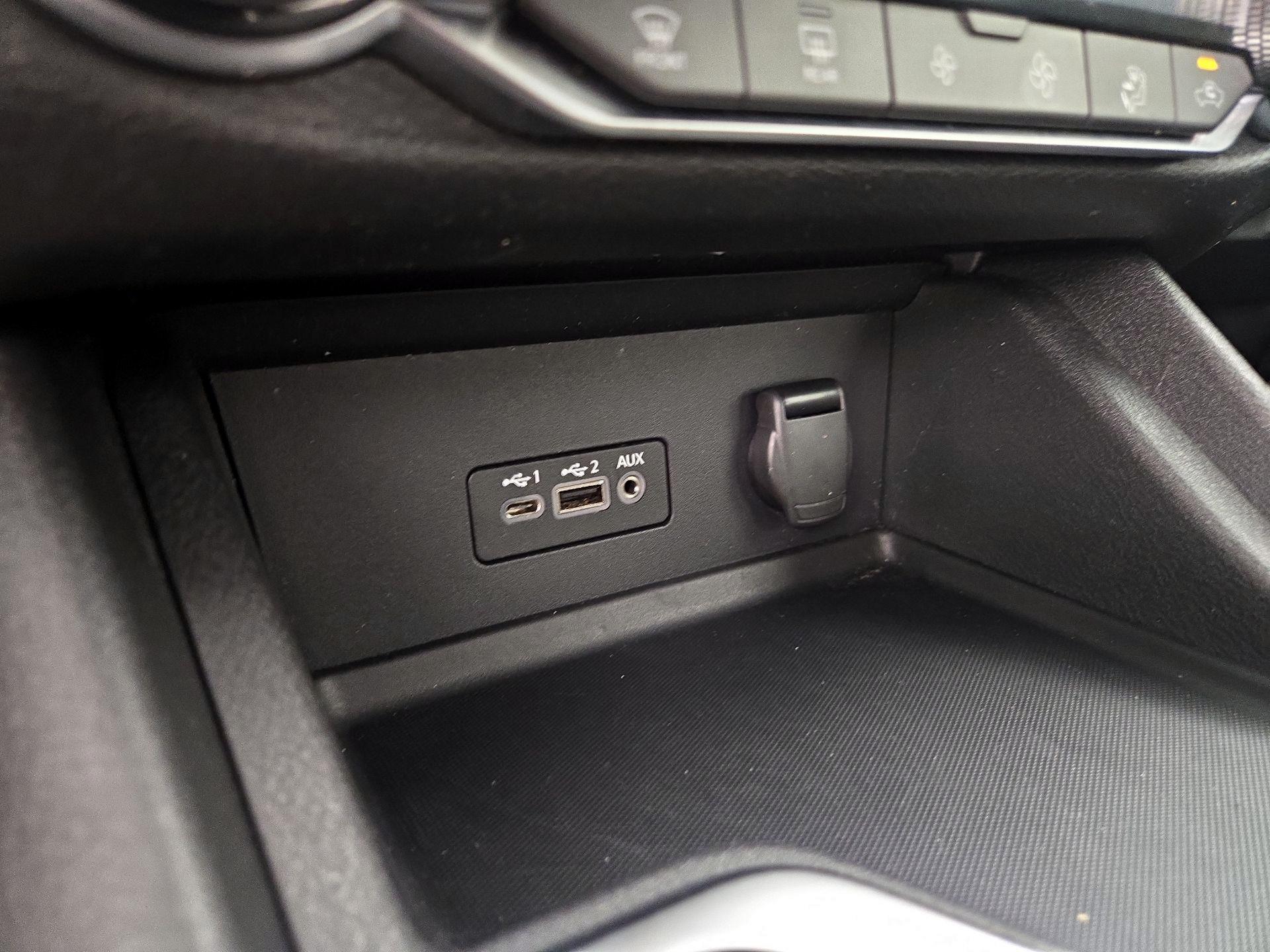 Thumbnail: 2022 Nissan Sentra - 18