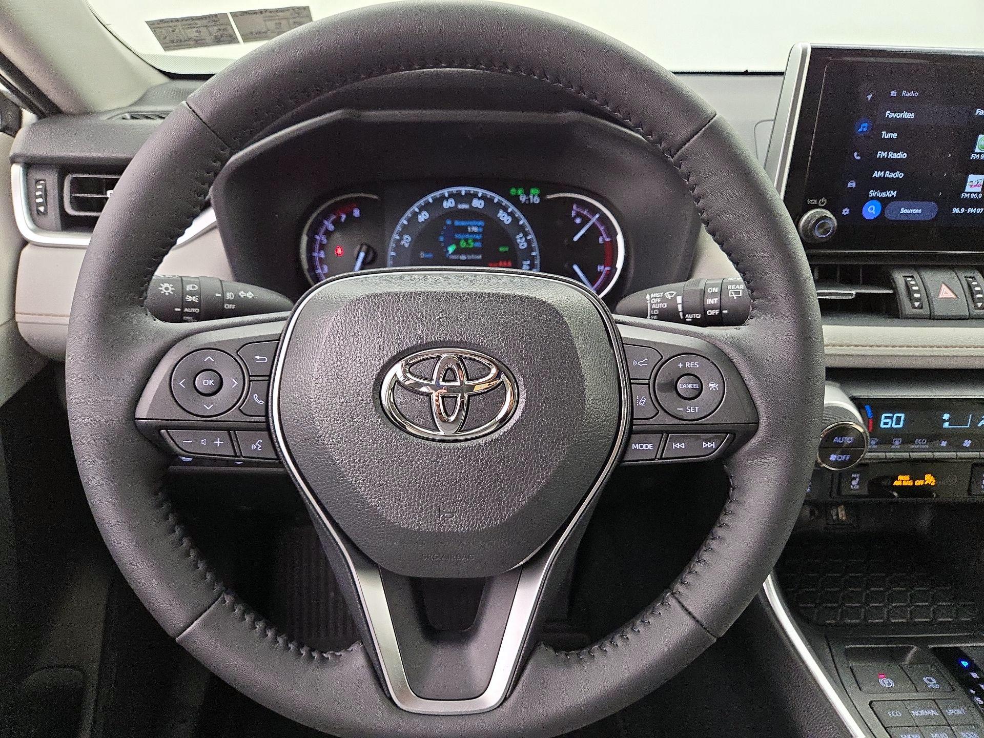 Thumbnail: 2025 Toyota RAV4 - 10