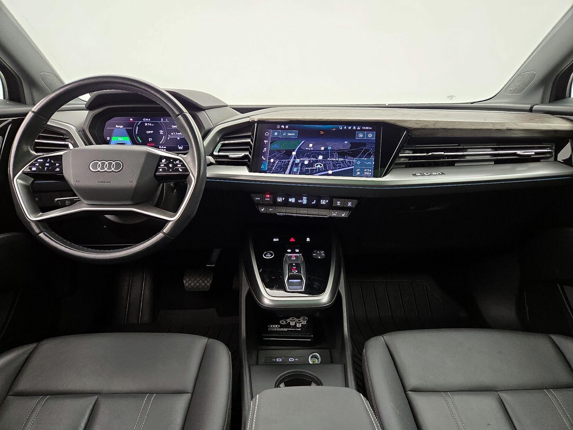 Thumbnail: 2023 Audi Q4 e-tron - 9