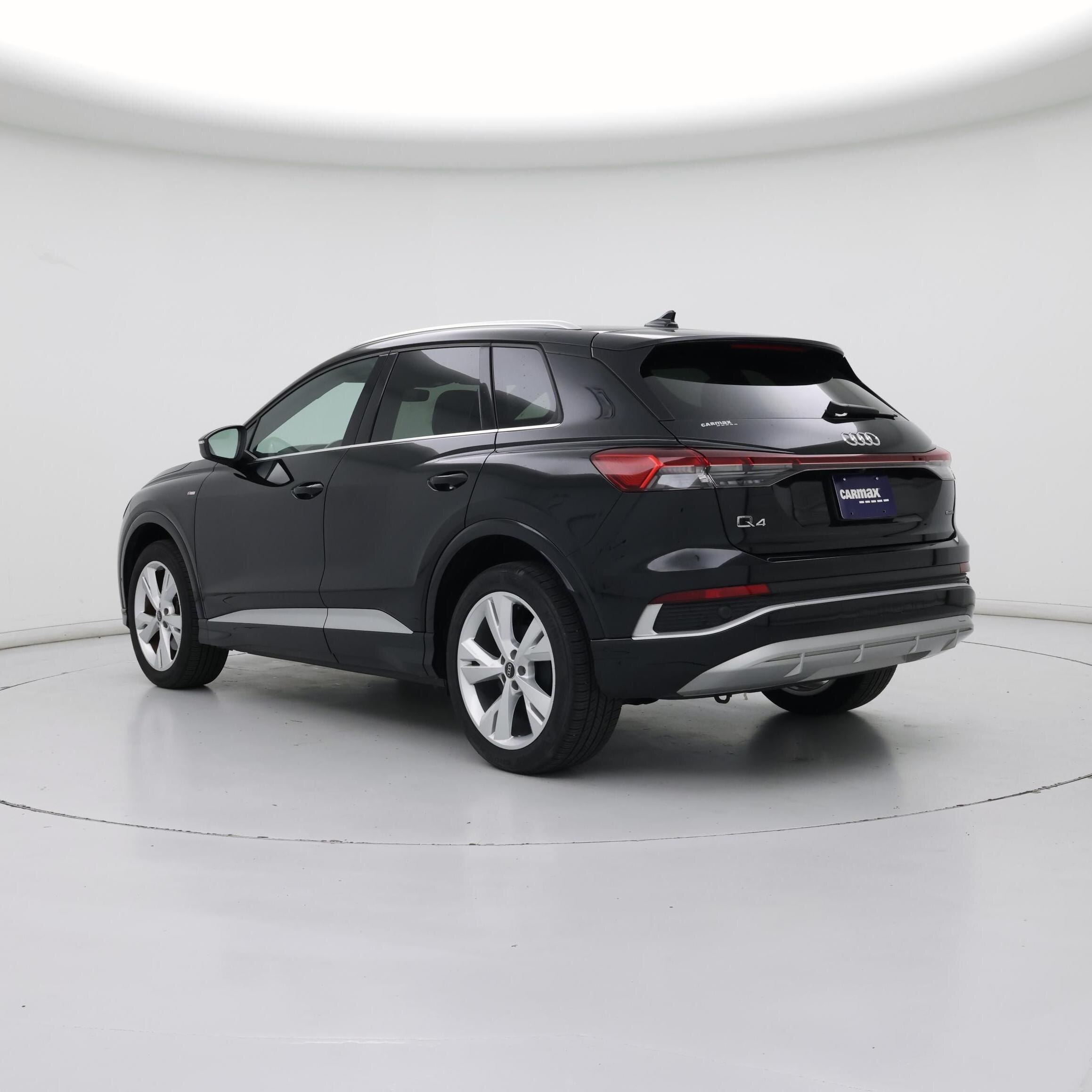 Thumbnail: 2023 Audi Q4 e-tron - 2