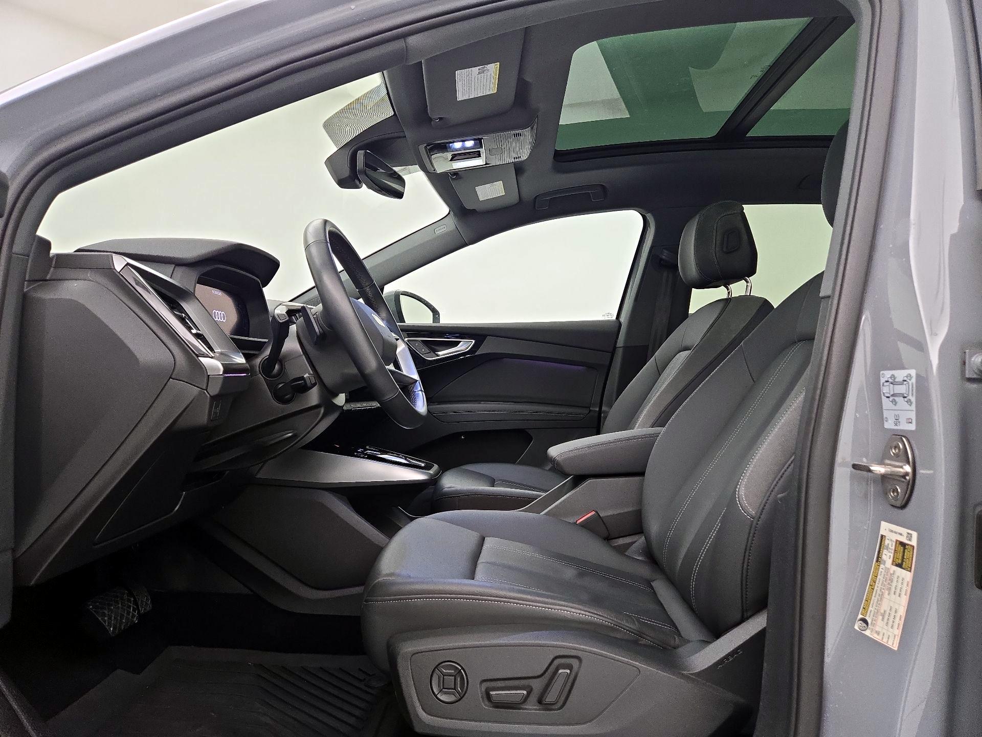 Thumbnail: 2023 Audi Q4 e-tron - 11