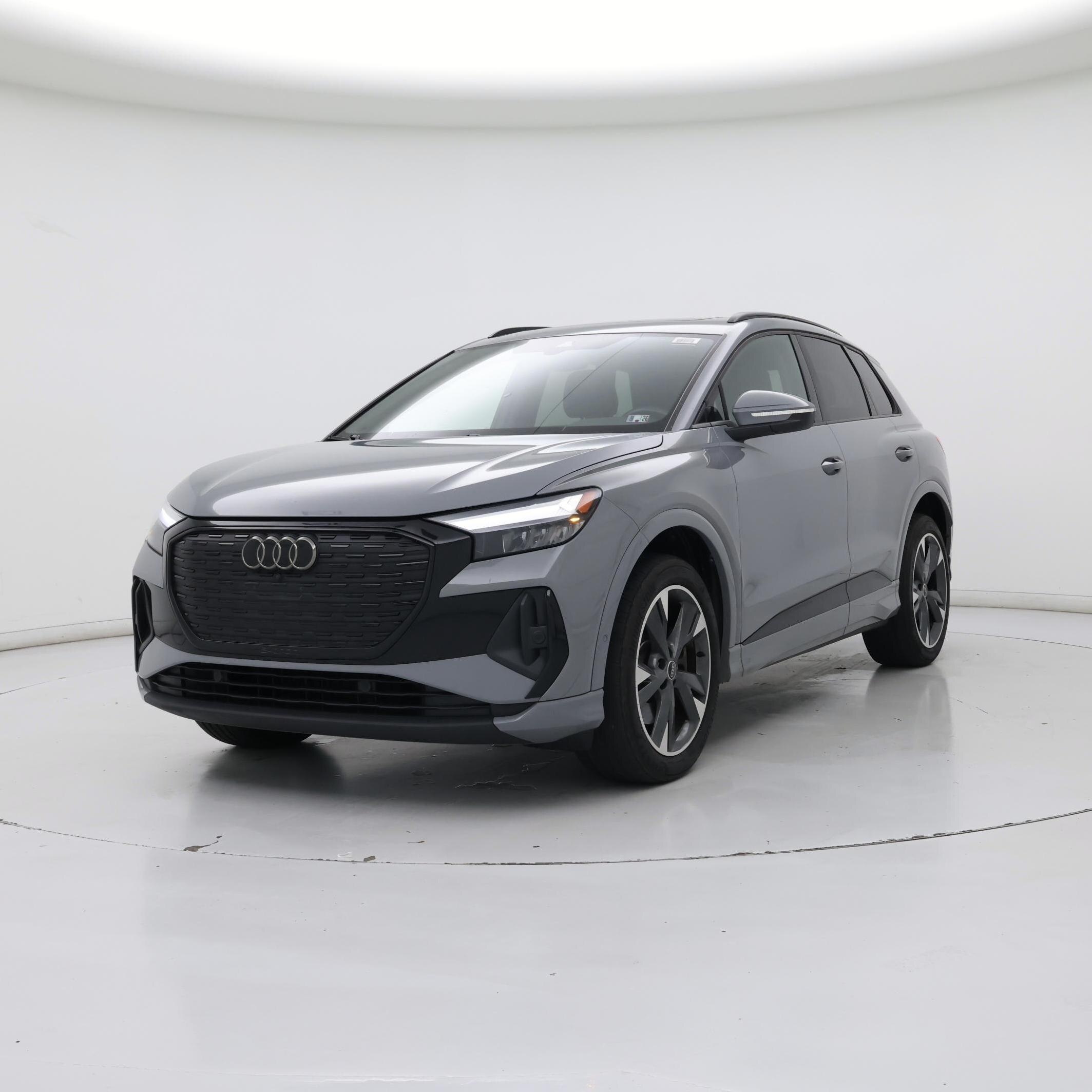 Thumbnail: 2023 Audi Q4 e-tron - 4