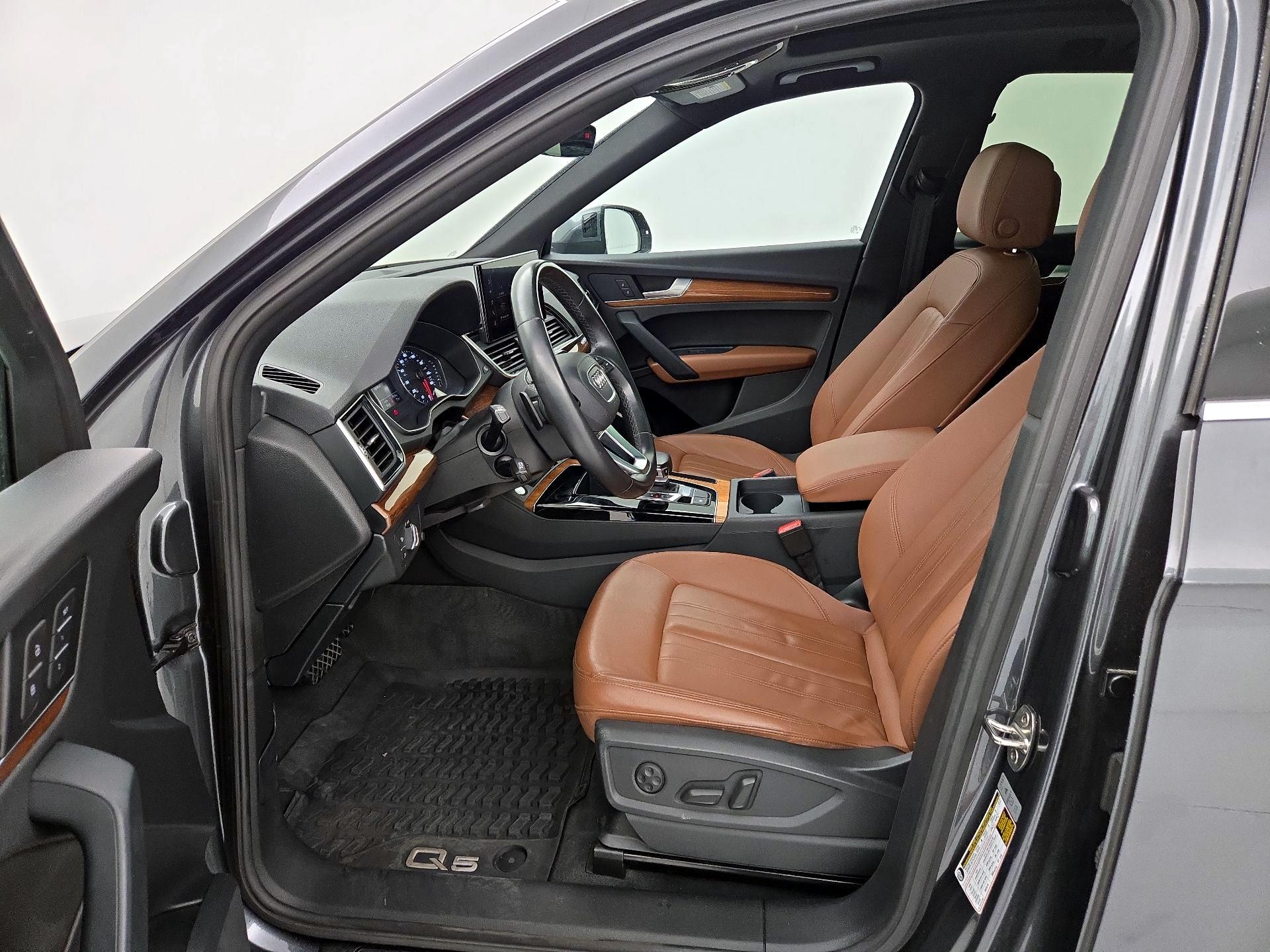 Thumbnail: 2023 Audi Q5 - 11