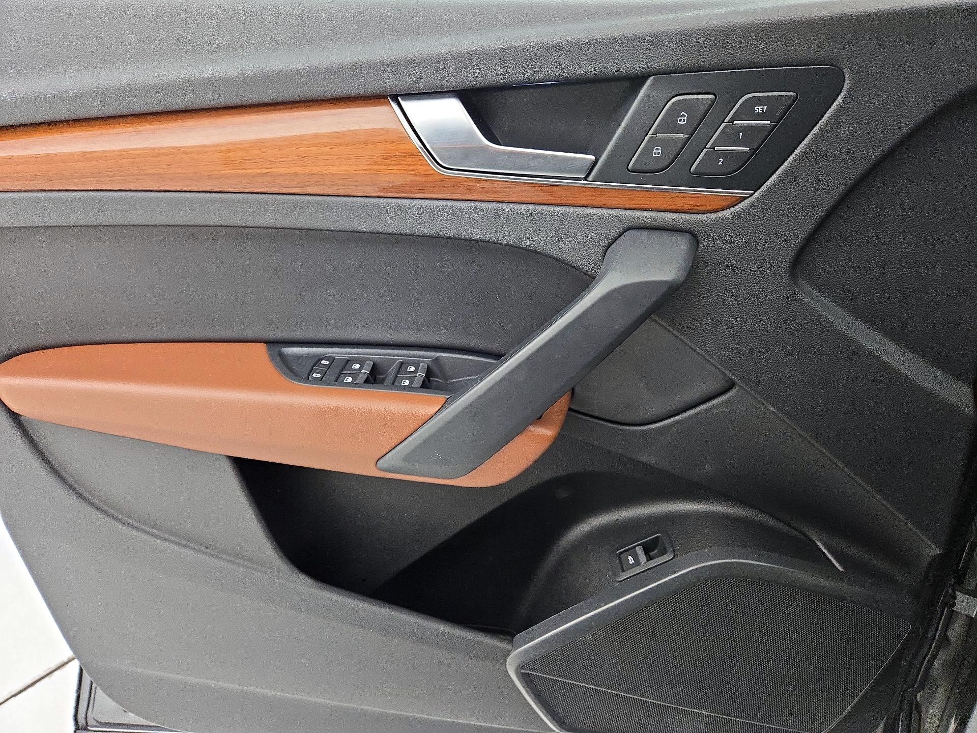 Thumbnail: 2023 Audi Q5 - 12