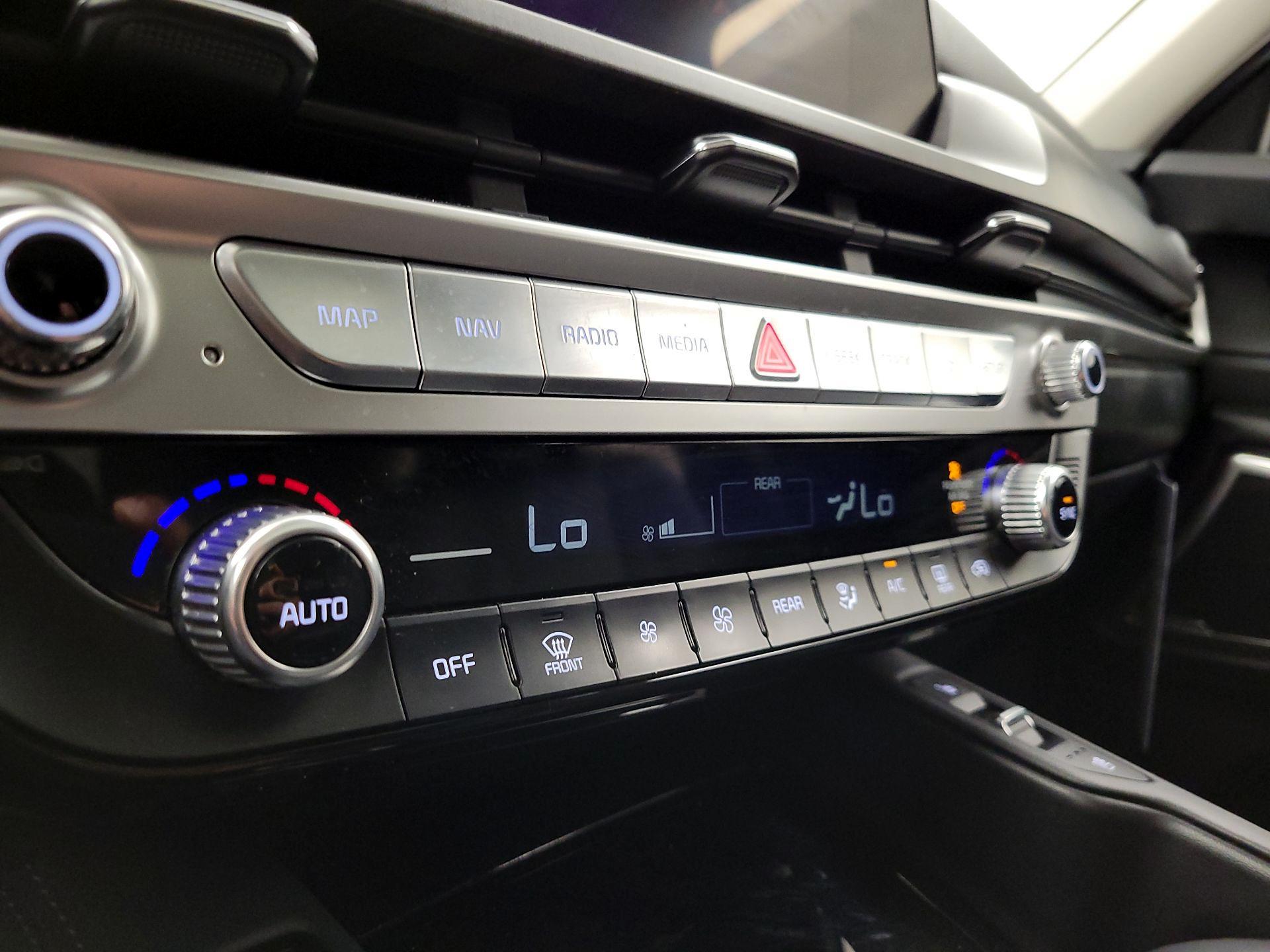Thumbnail: 2023 Kia Telluride - 17
