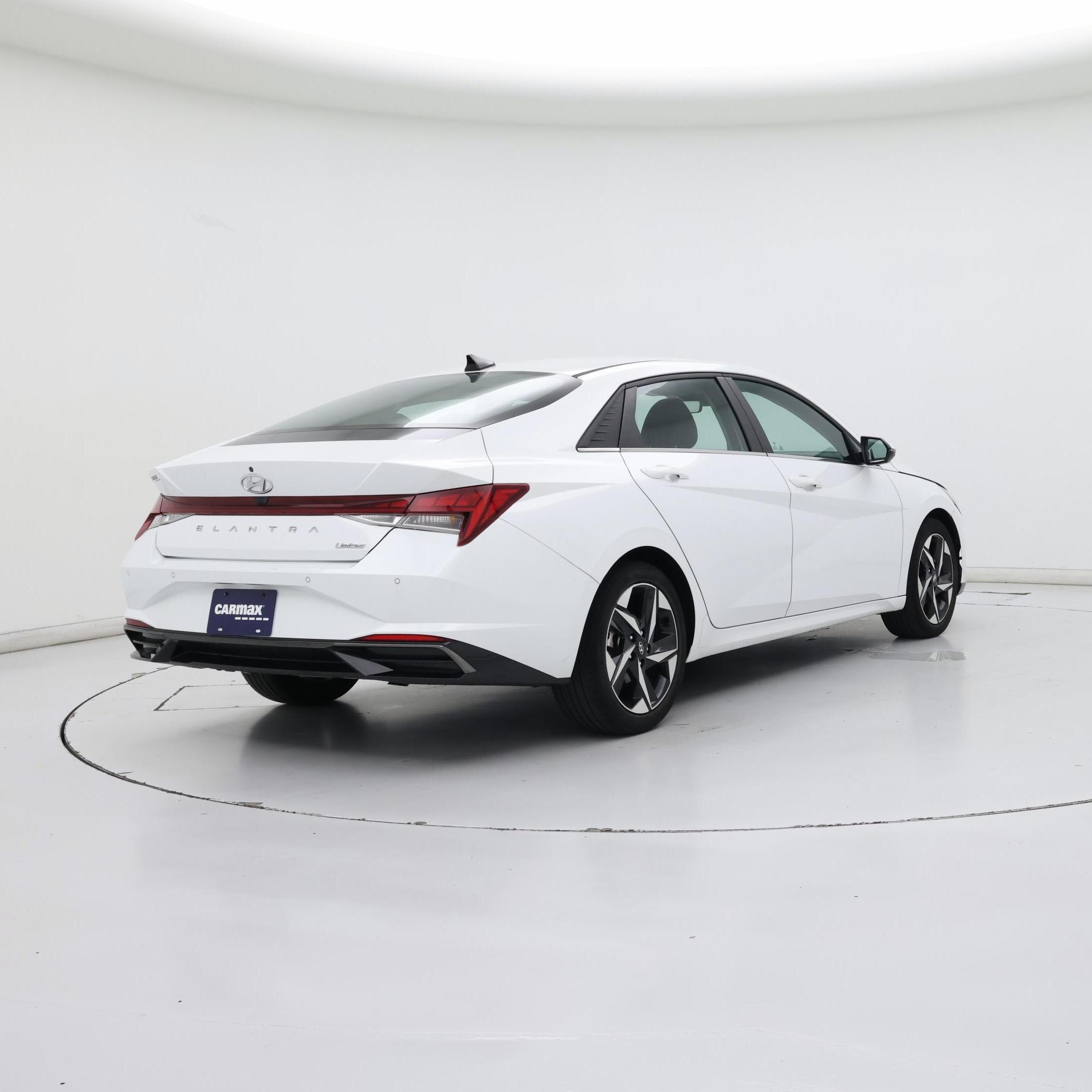 Thumbnail: 2021 Hyundai Elantra - 8