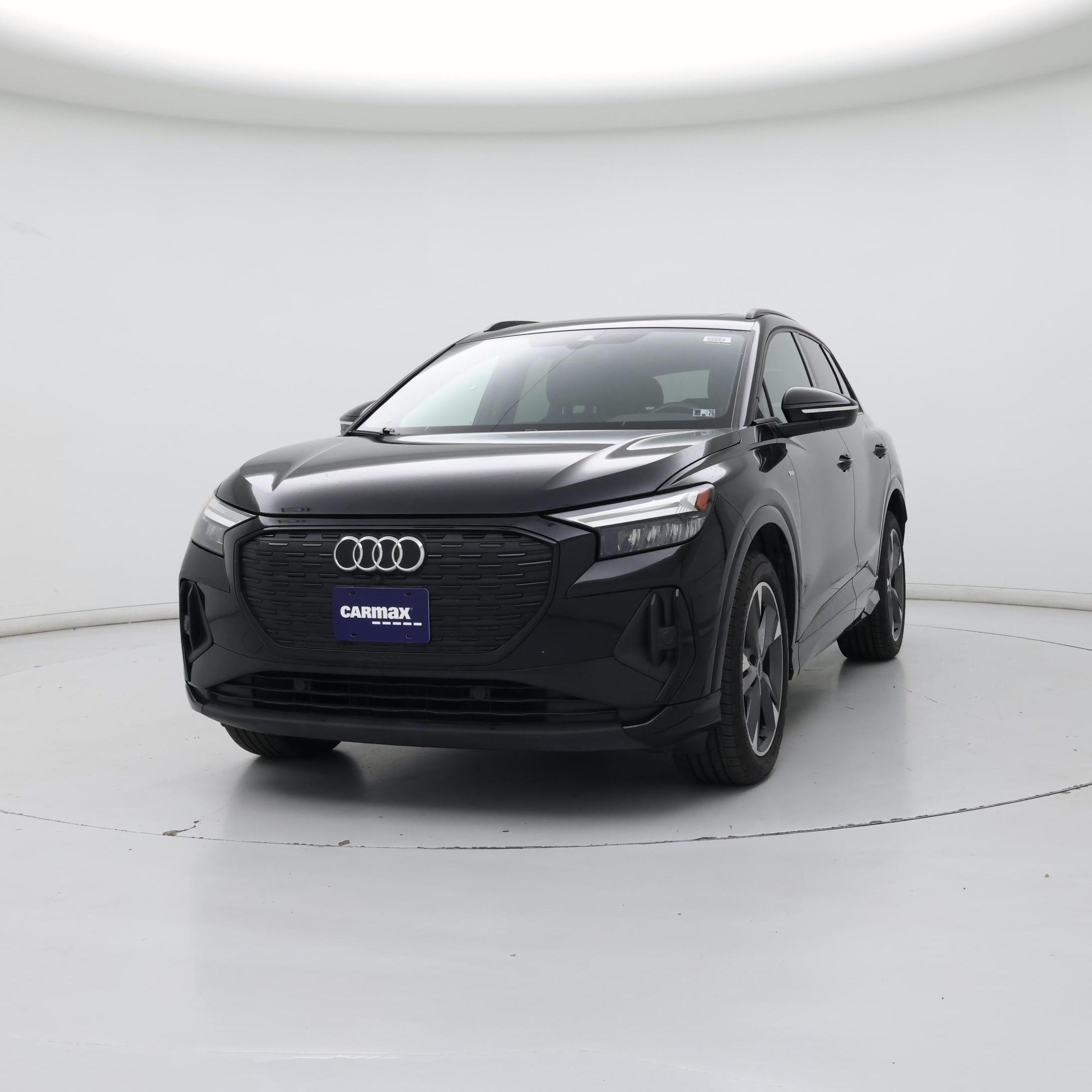 Thumbnail: 2023 Audi Q4 e-tron - 4