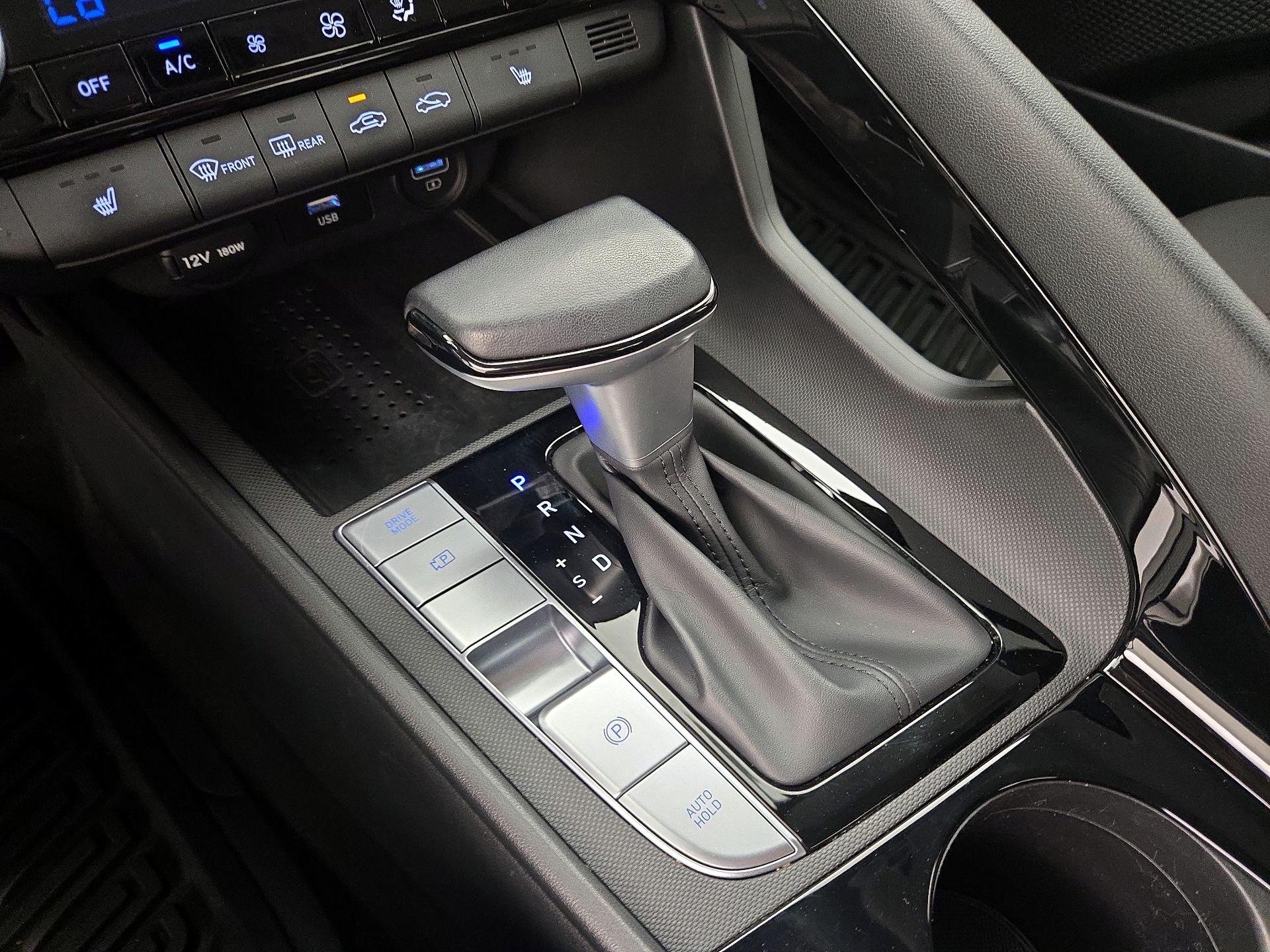 Thumbnail: 2023 Hyundai Elantra - 18