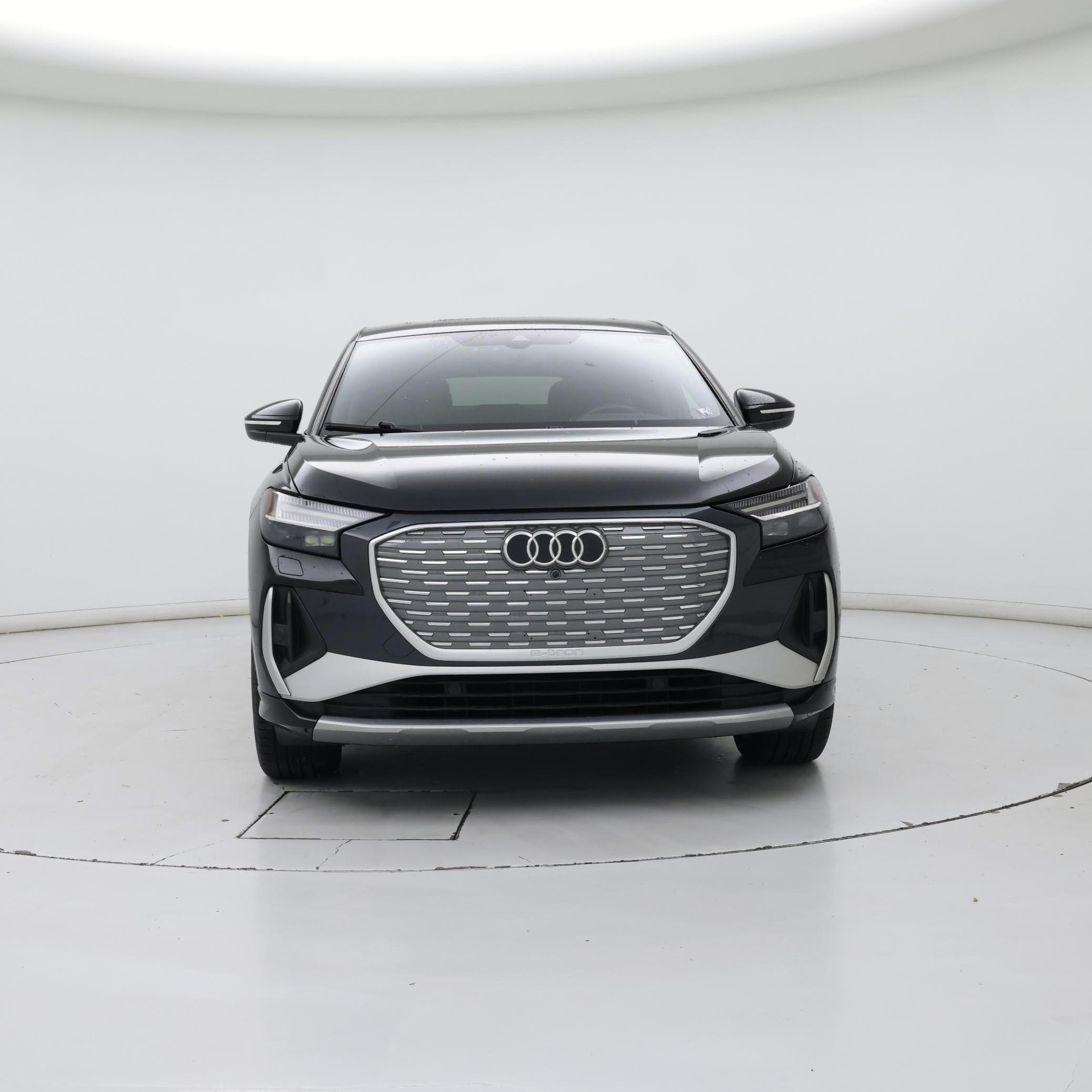 Thumbnail: 2023 Audi Q4 e-tron - 5