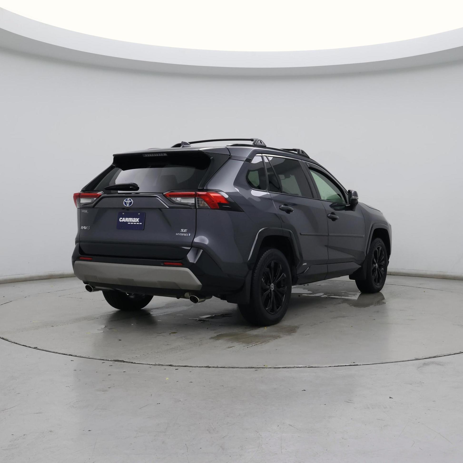 Thumbnail: 2022 Toyota RAV4 - 8