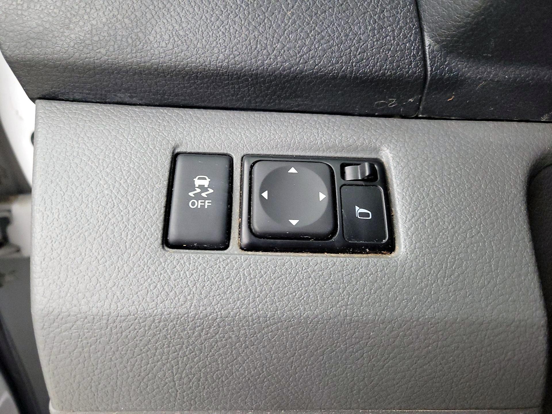 Thumbnail: 2019 Nissan NV200 - 13