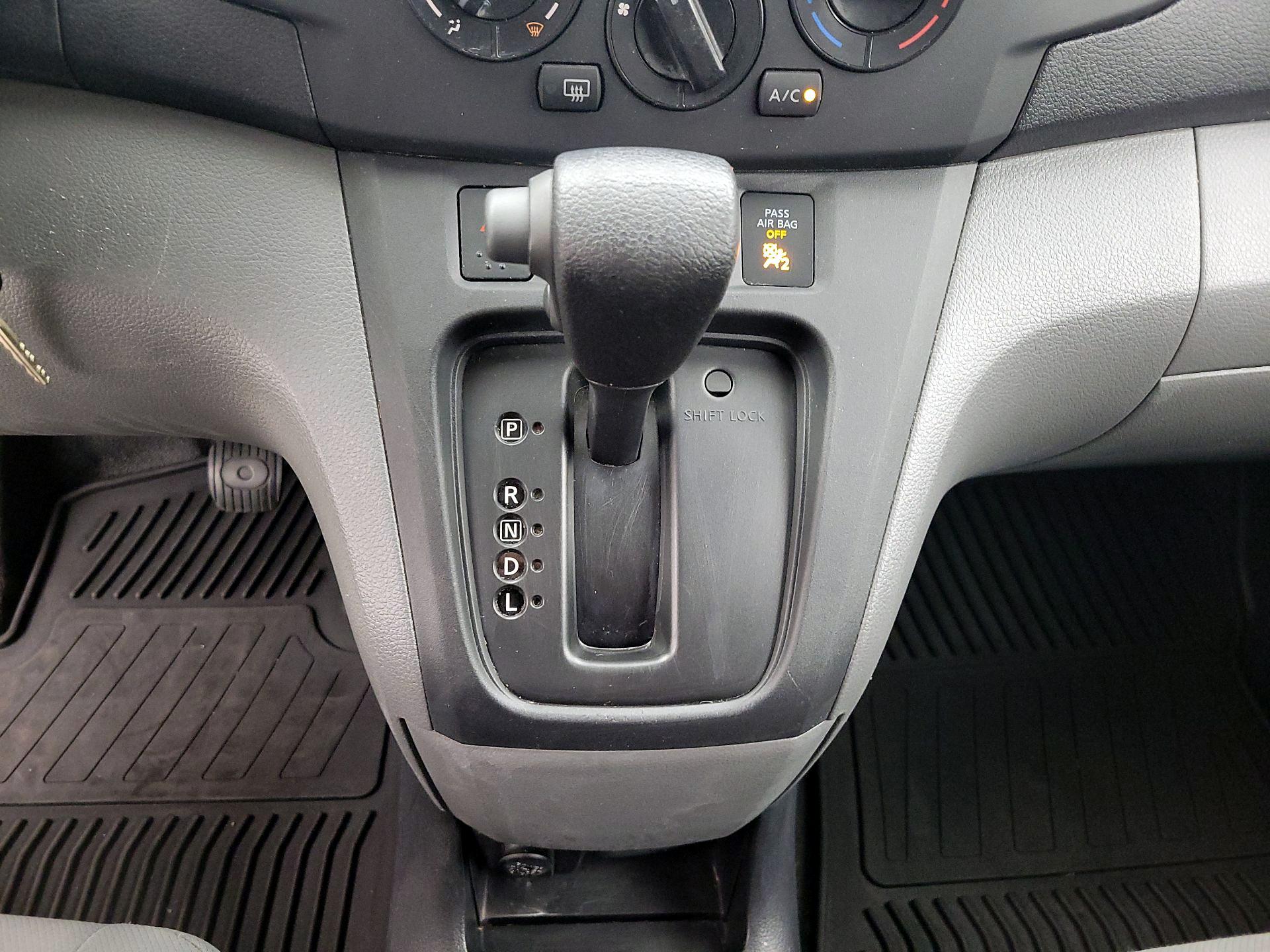 Thumbnail: 2019 Nissan NV200 - 17