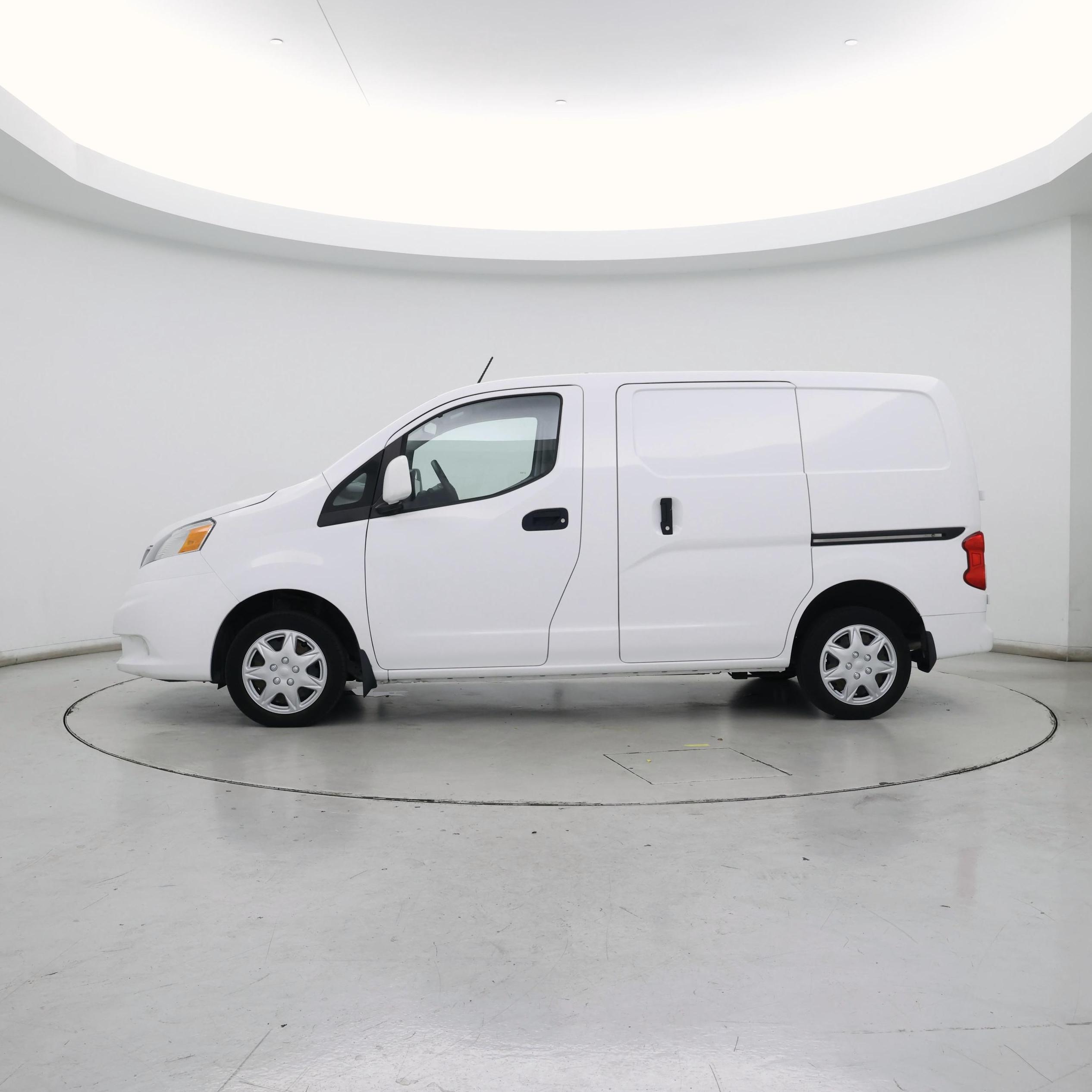 Thumbnail: 2019 Nissan NV200 - 3