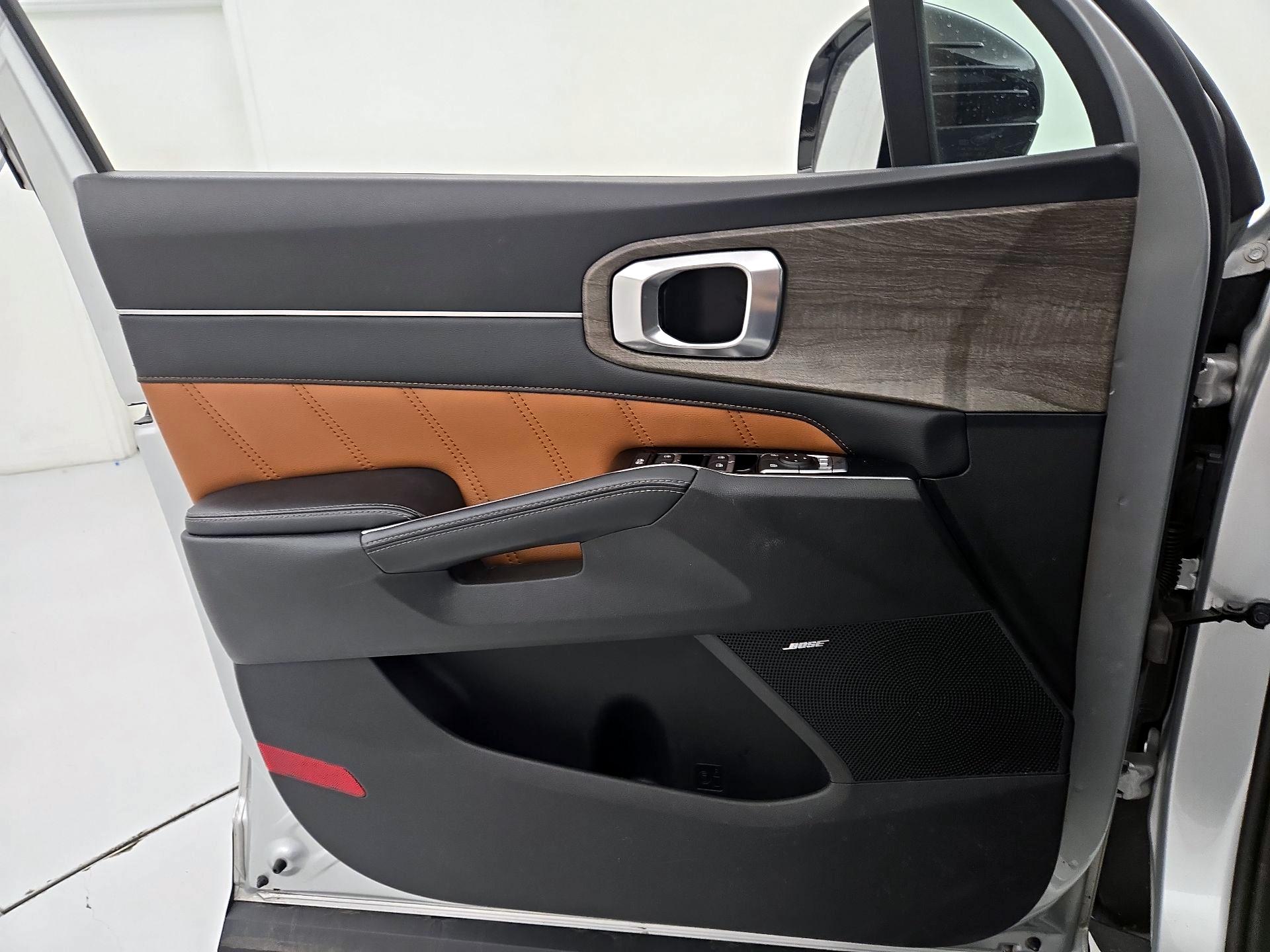 Thumbnail: 2021 Kia Sorento - 12