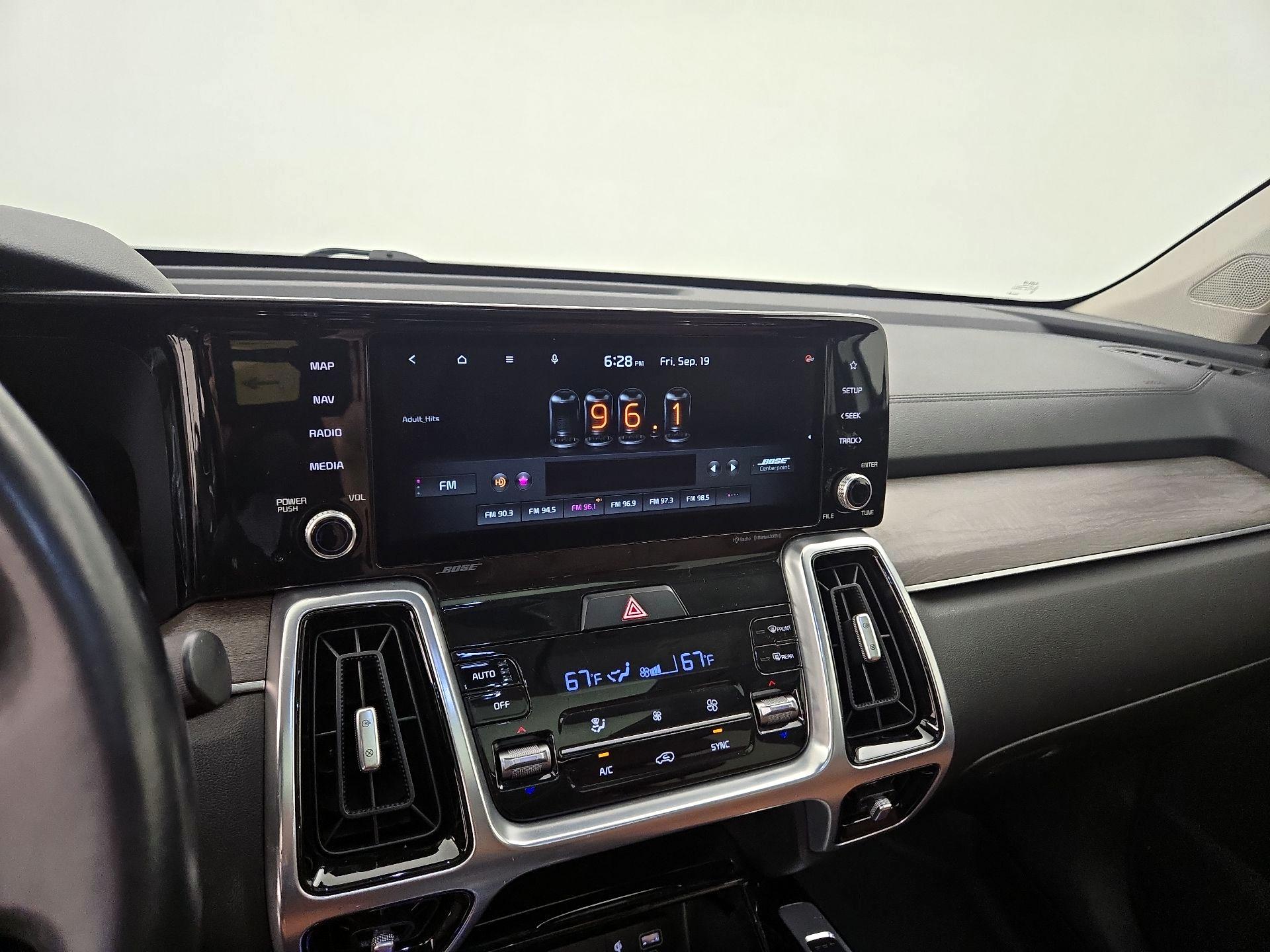Thumbnail: 2021 Kia Sorento - 16