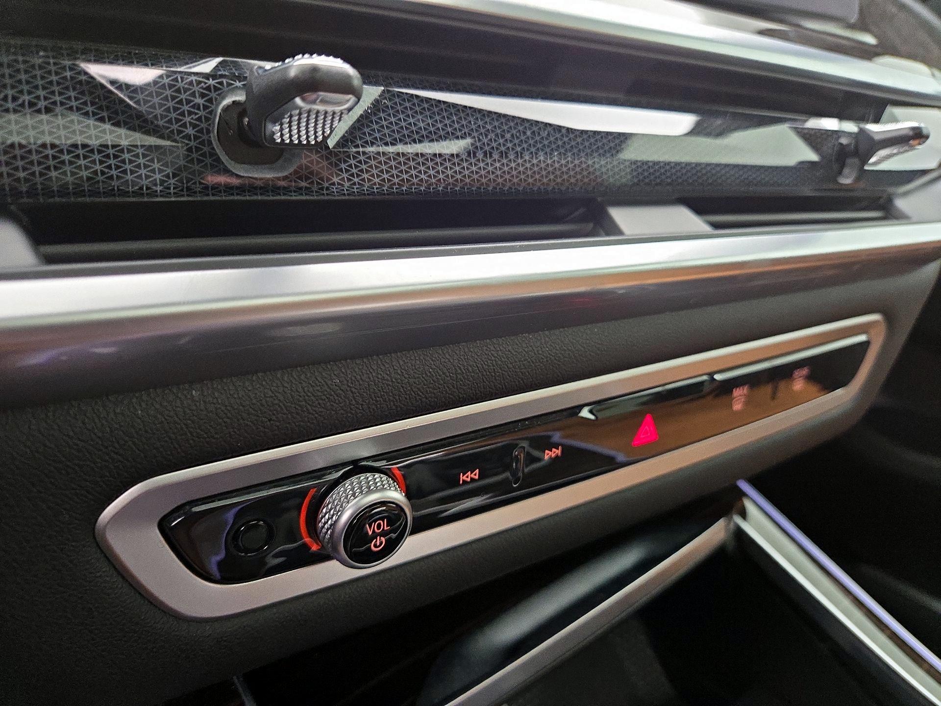 Thumbnail: 2024 BMW X5 - 16