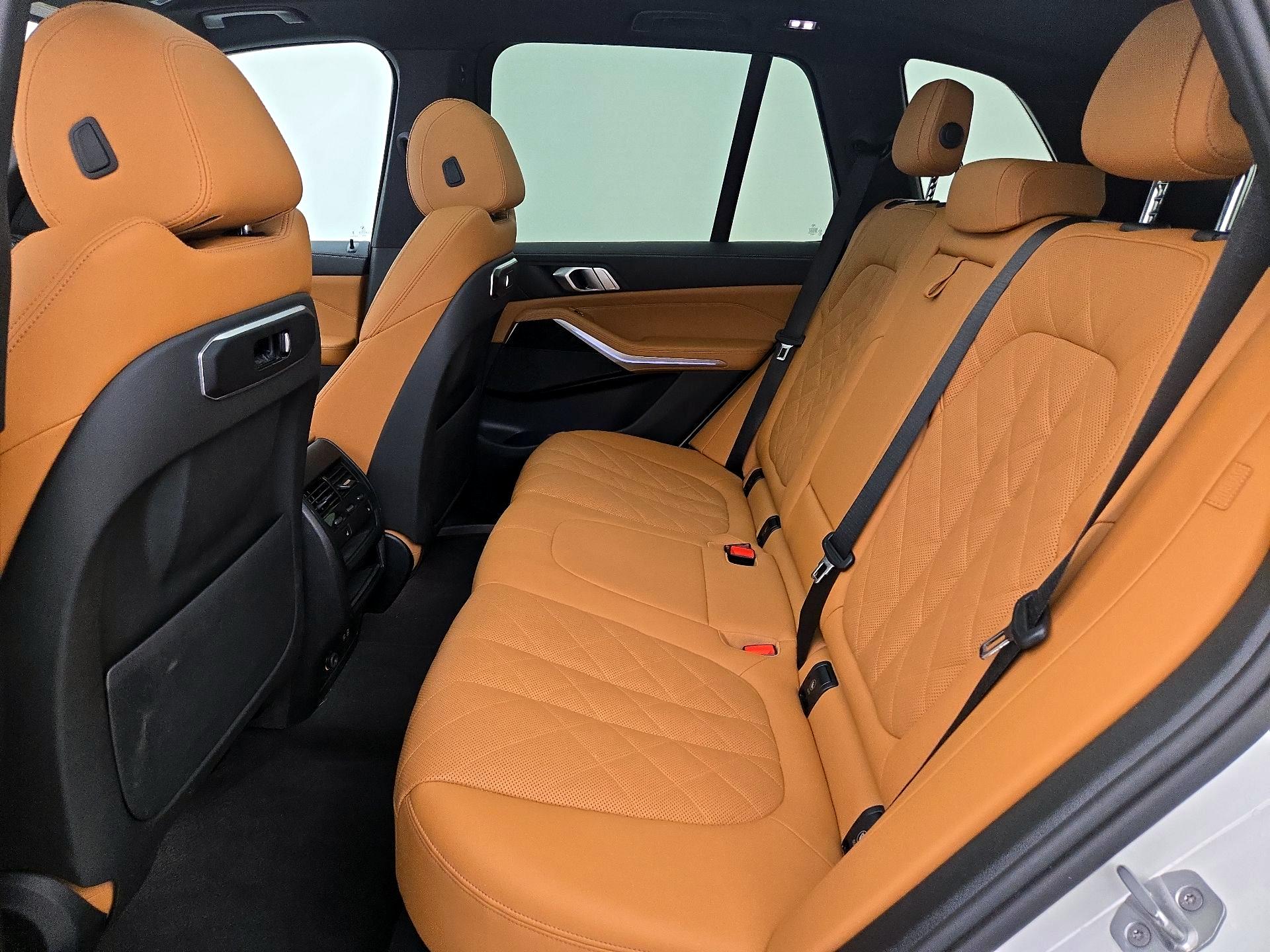 Thumbnail: 2024 BMW X5 - 19