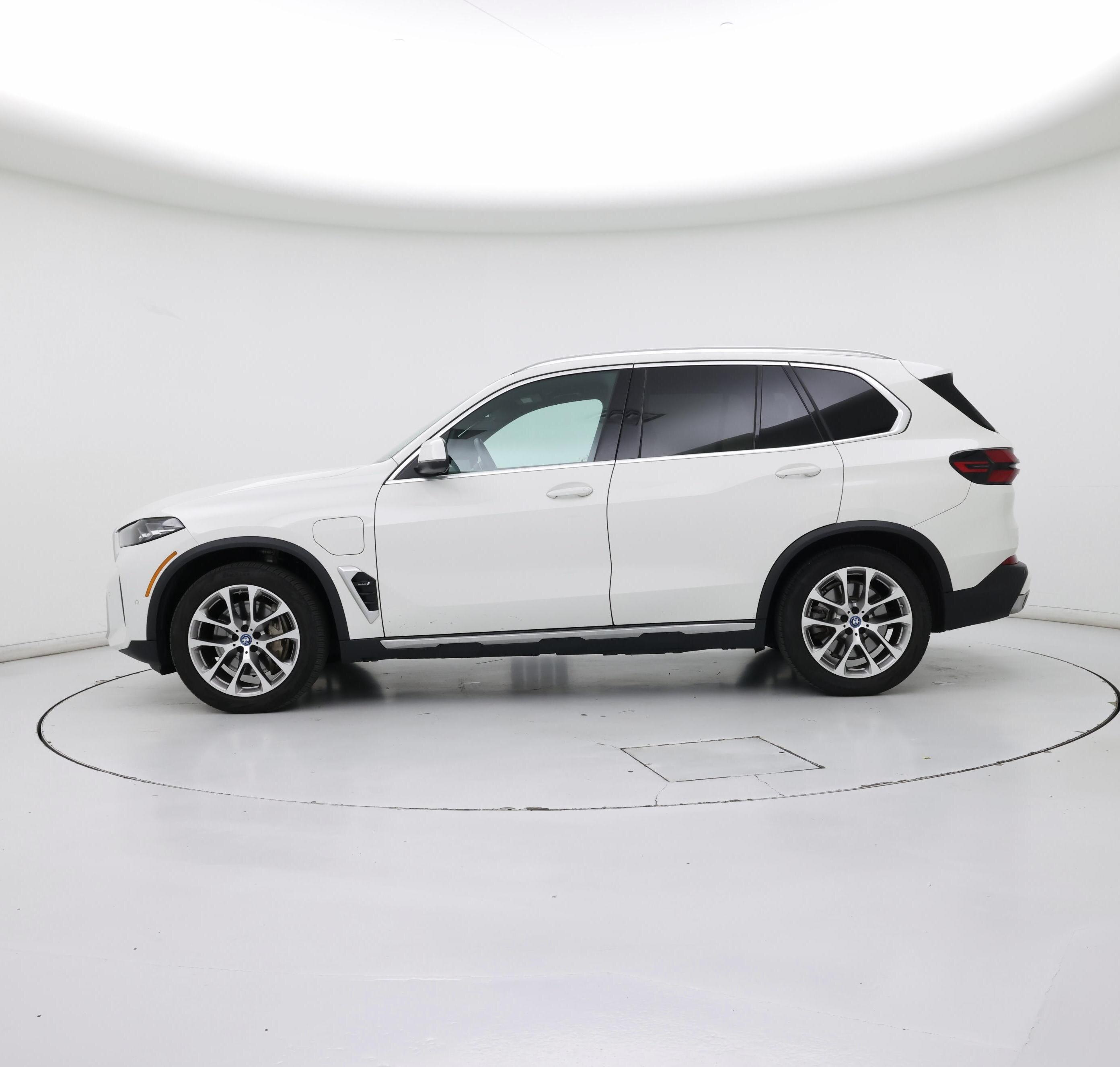 Thumbnail: 2024 BMW X5 - 3