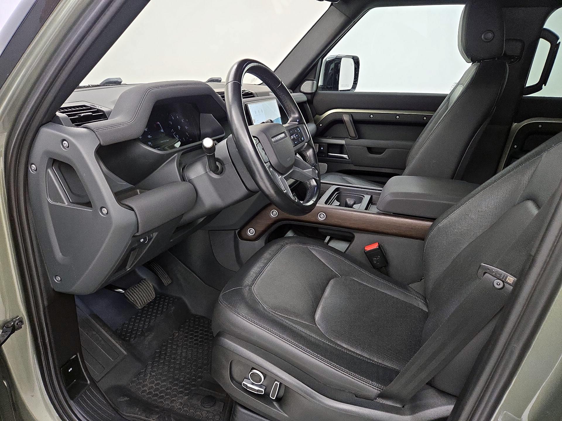Thumbnail: 2023 Land Rover Defender - 11
