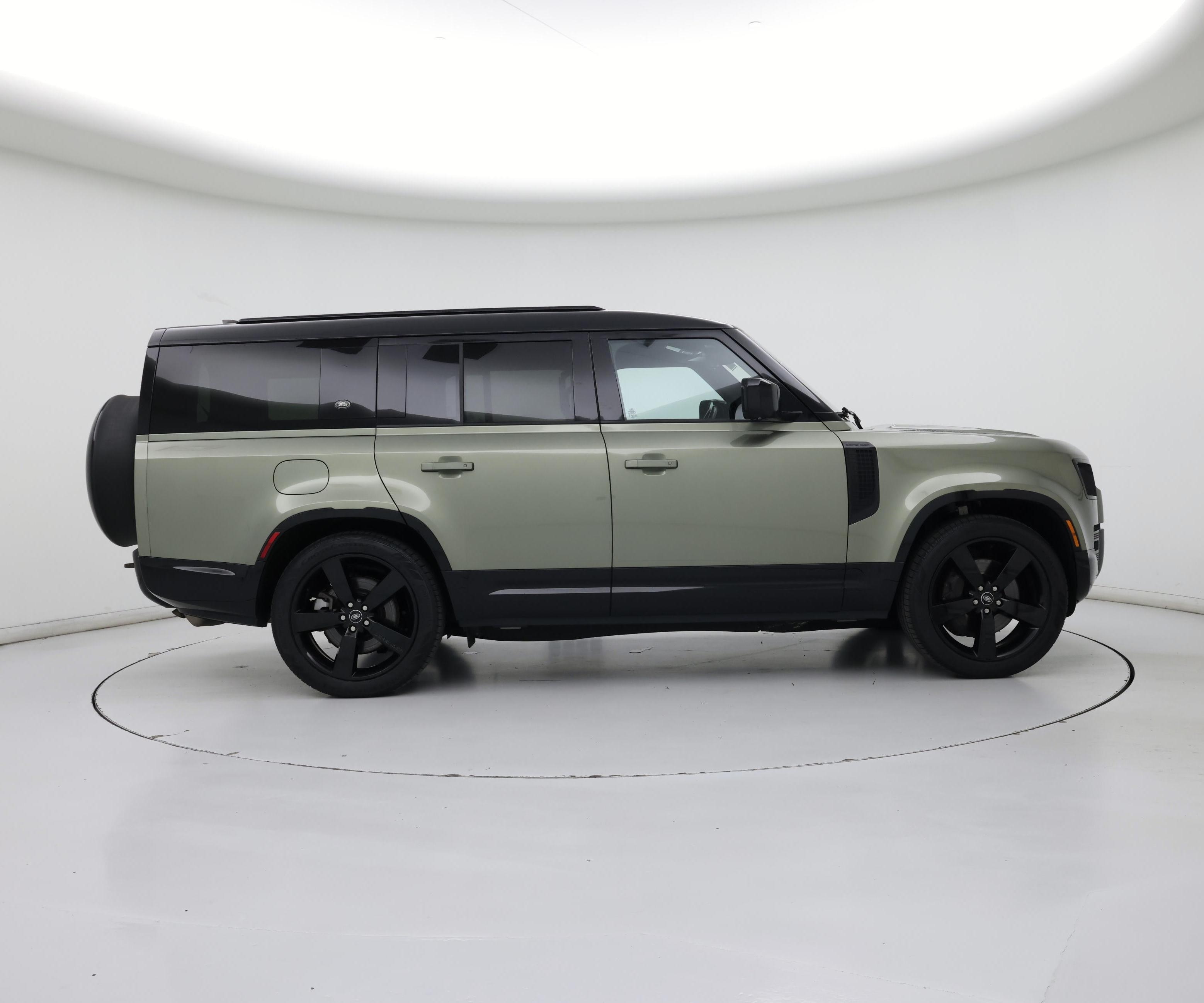 Thumbnail: 2023 Land Rover Defender - 7