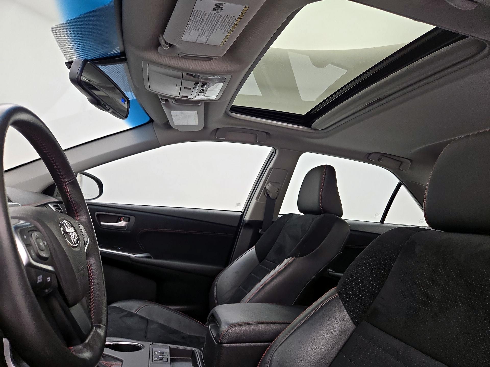 Thumbnail: 2017 Toyota Camry - 19