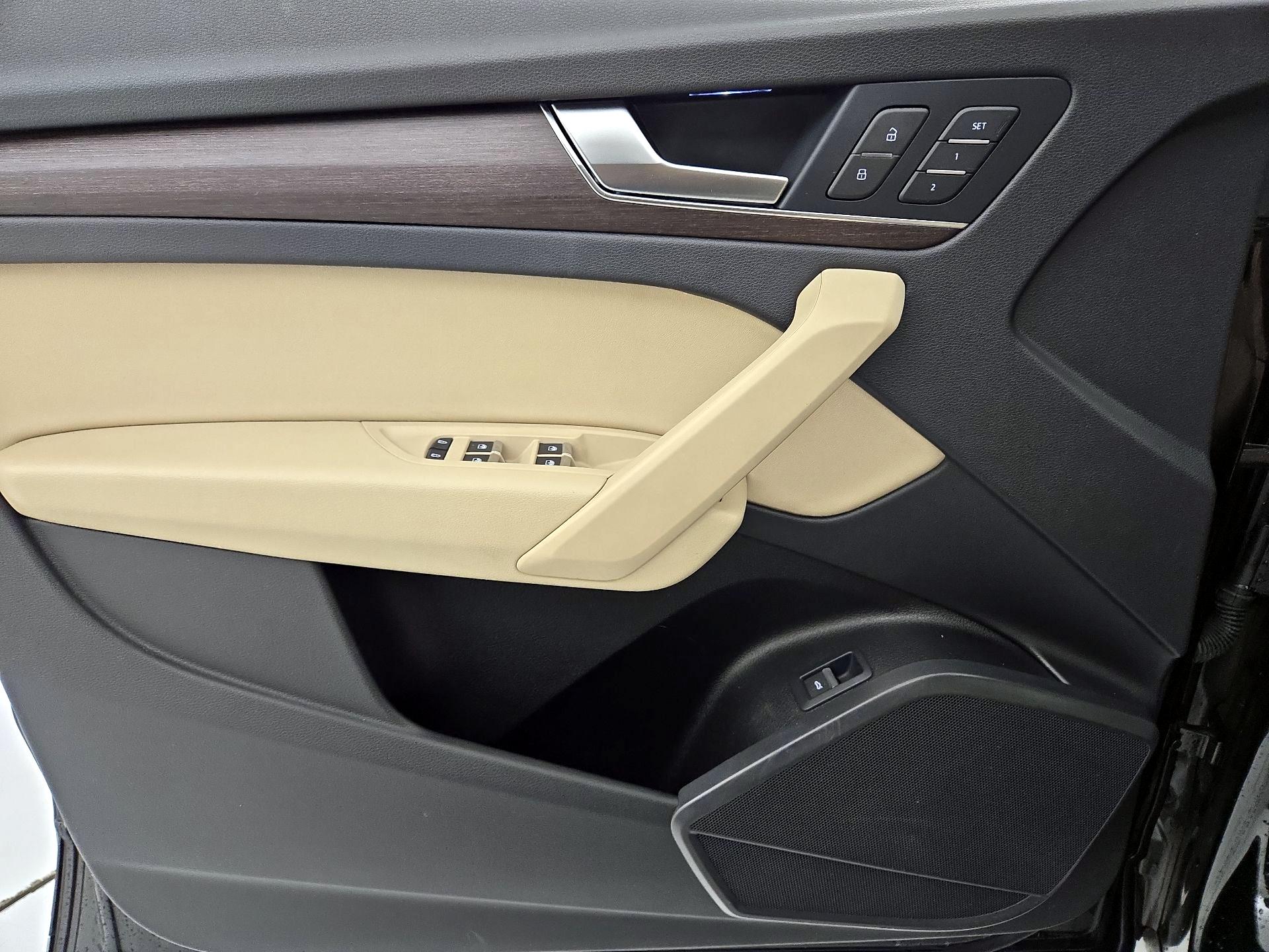 Thumbnail: 2022 Audi Q5 - 12