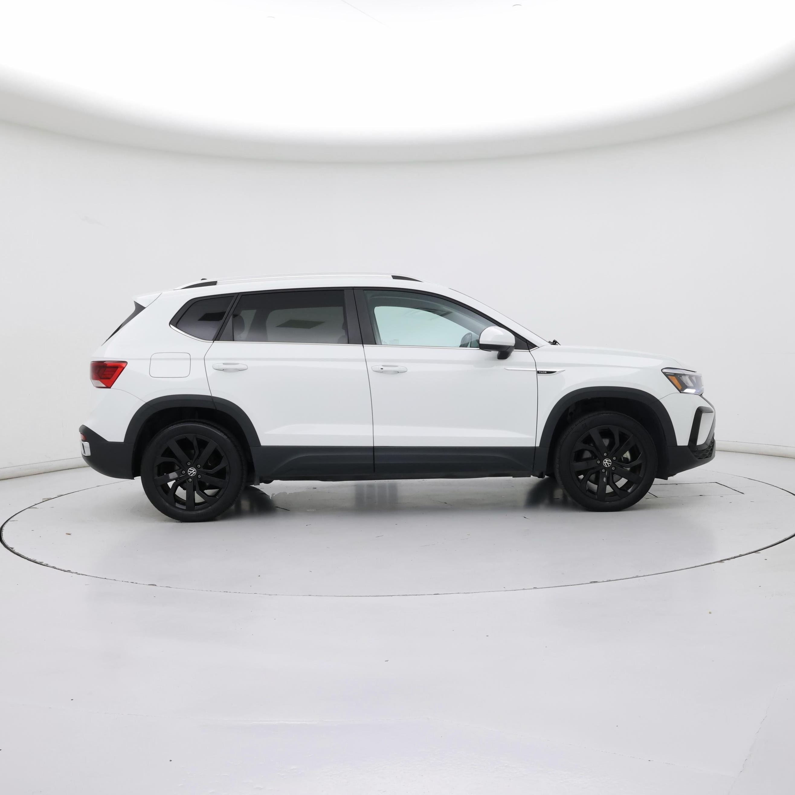 Thumbnail: 2022 Volkswagen Taos - 7