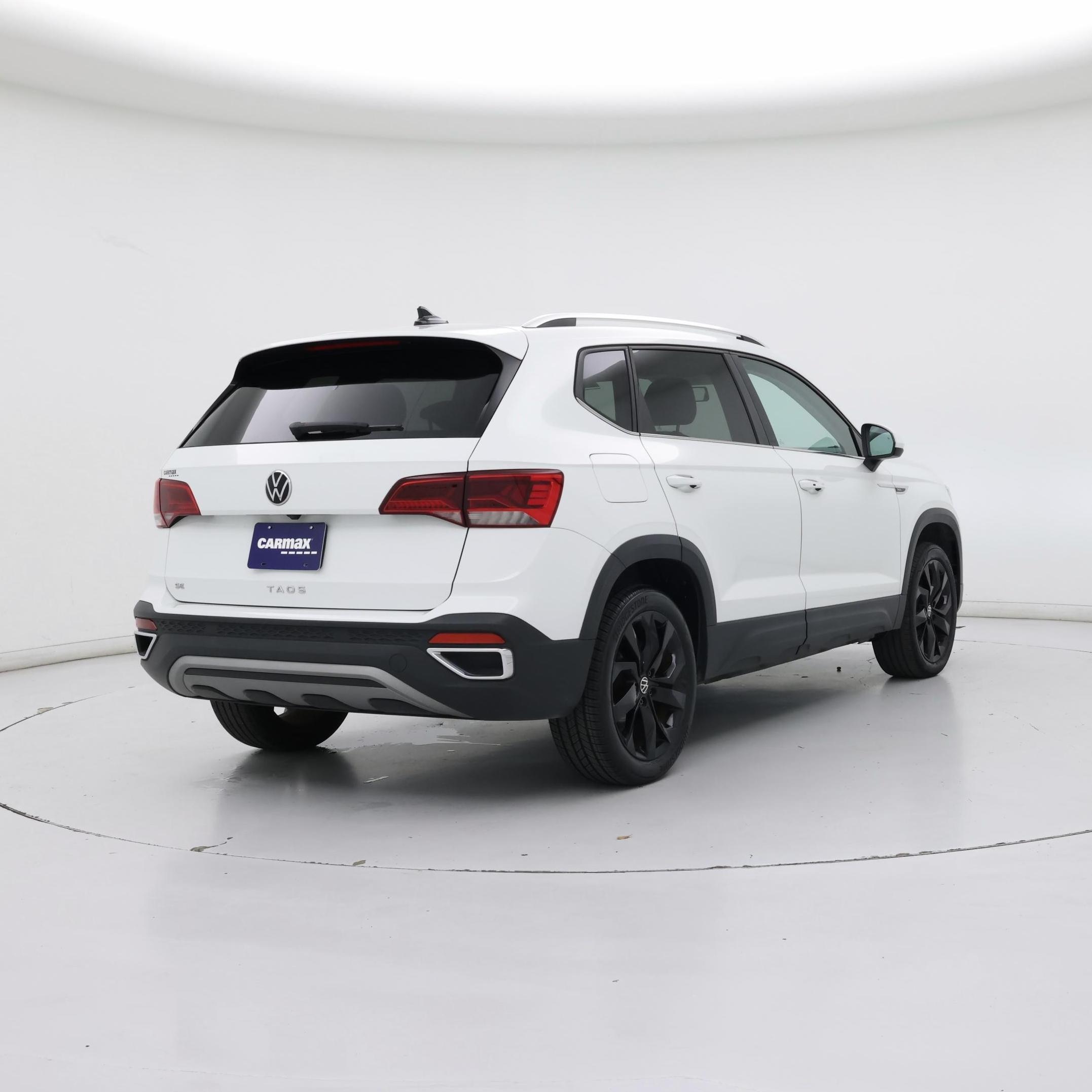 Thumbnail: 2022 Volkswagen Taos - 8