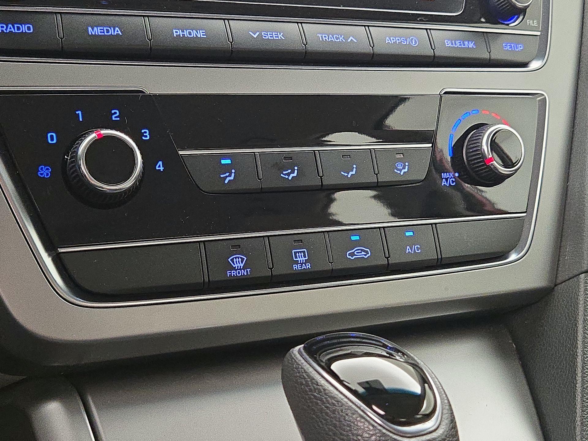 Thumbnail: 2016 Hyundai Sonata - 16