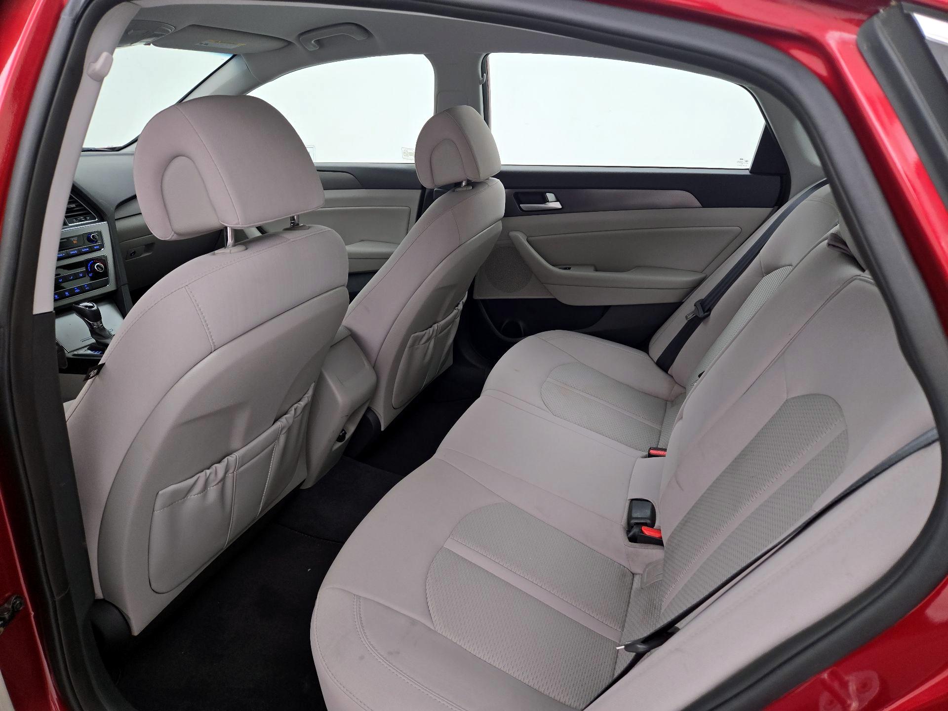 Thumbnail: 2016 Hyundai Sonata - 19