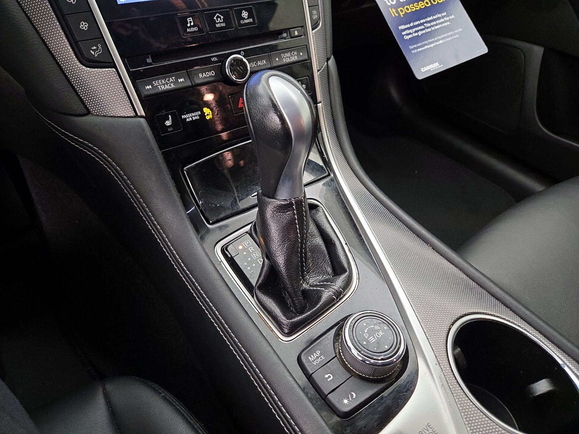 Thumbnail: 2015 INFINITI Q50 - 16