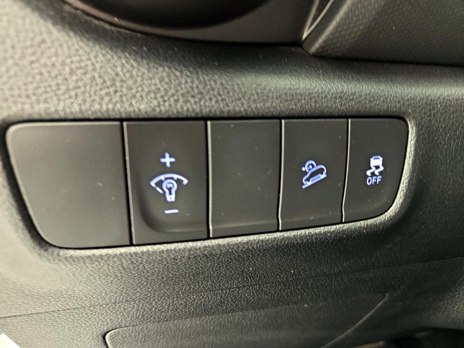 Thumbnail: 2023 Hyundai Kona - 13