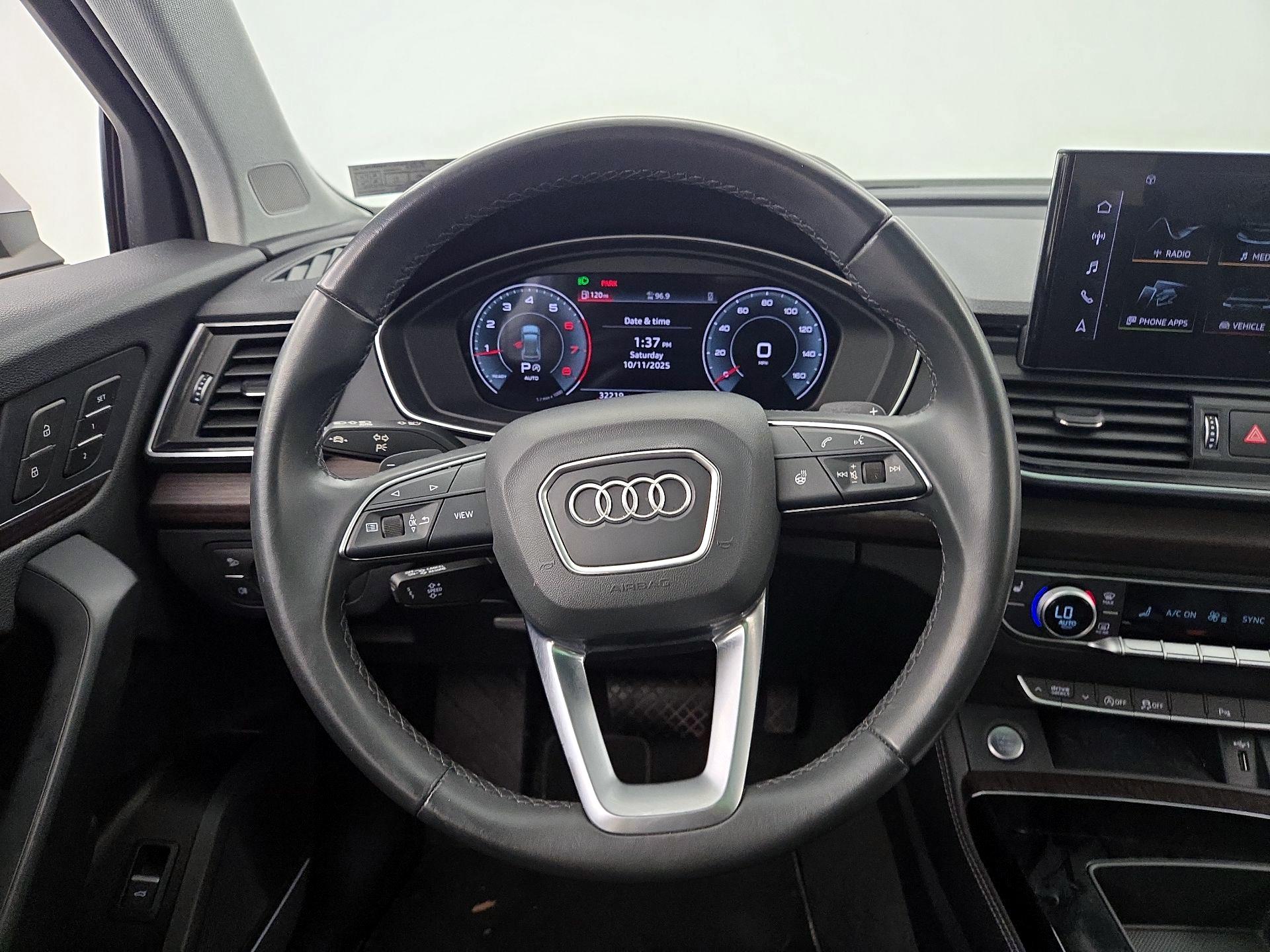 Thumbnail: 2022 Audi Q5 - 10
