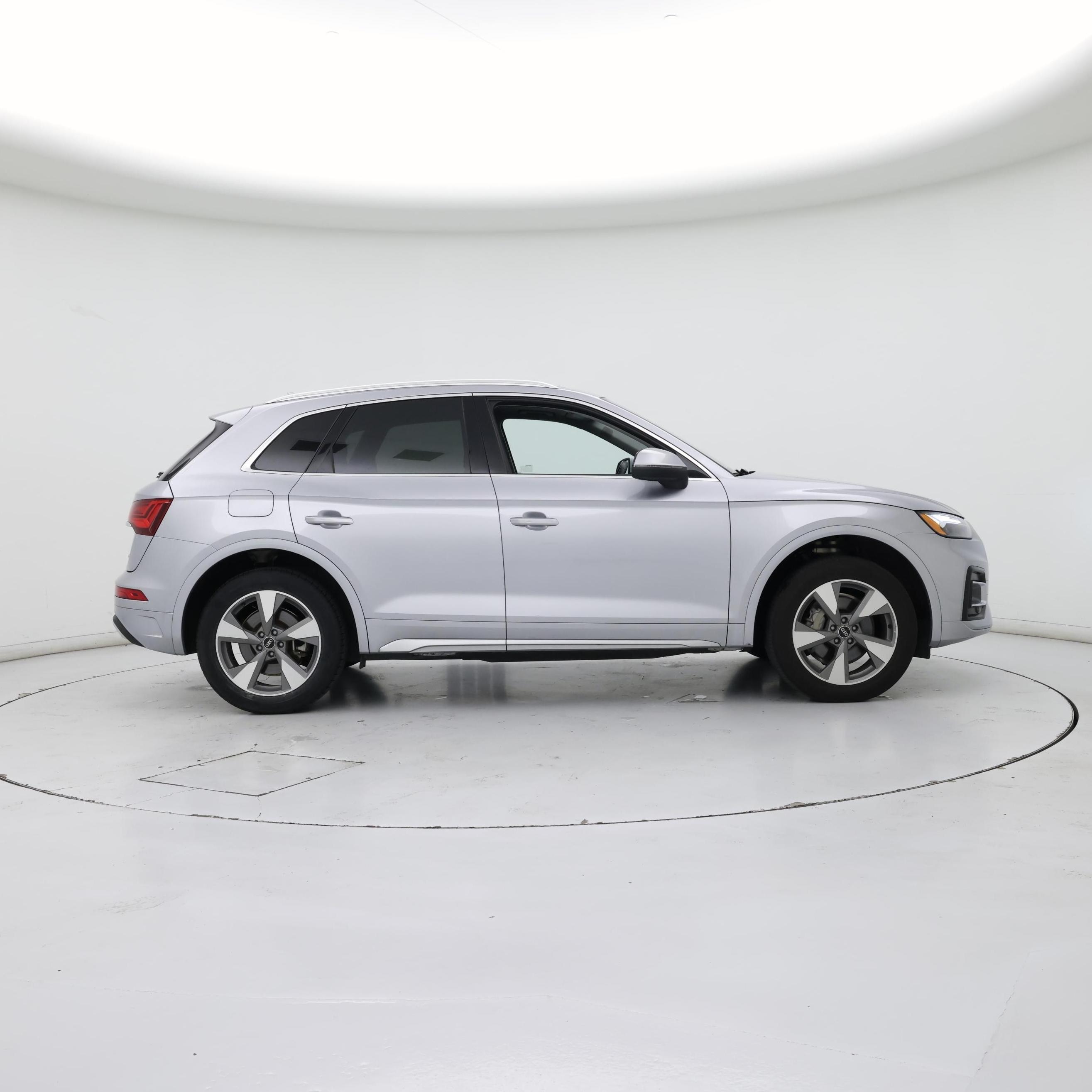 Thumbnail: 2022 Audi Q5 - 7